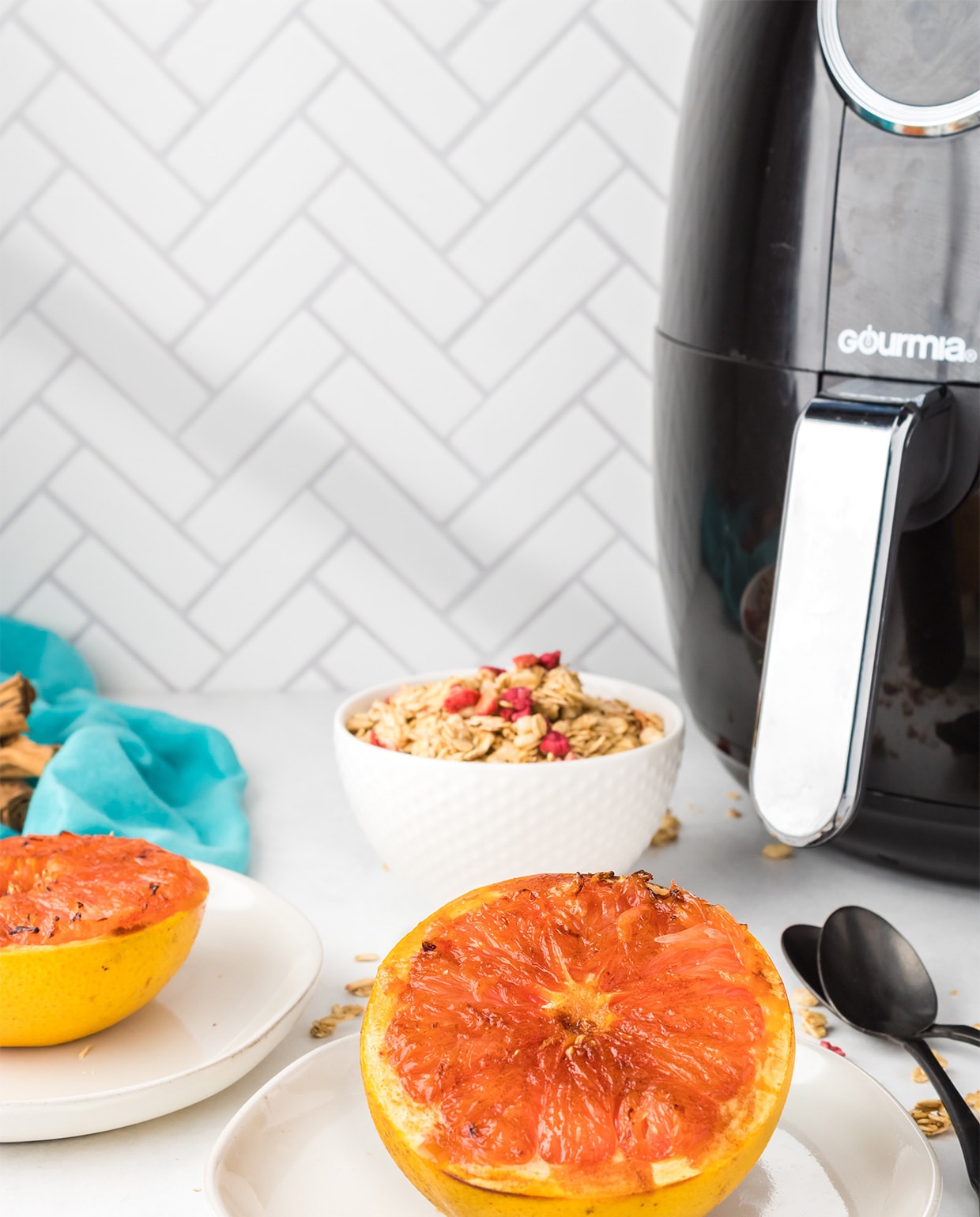 Airfryer Gourmia. Overig herkomst onbekend. beeld via Unsplash | fotografie Kalisha Ocheni