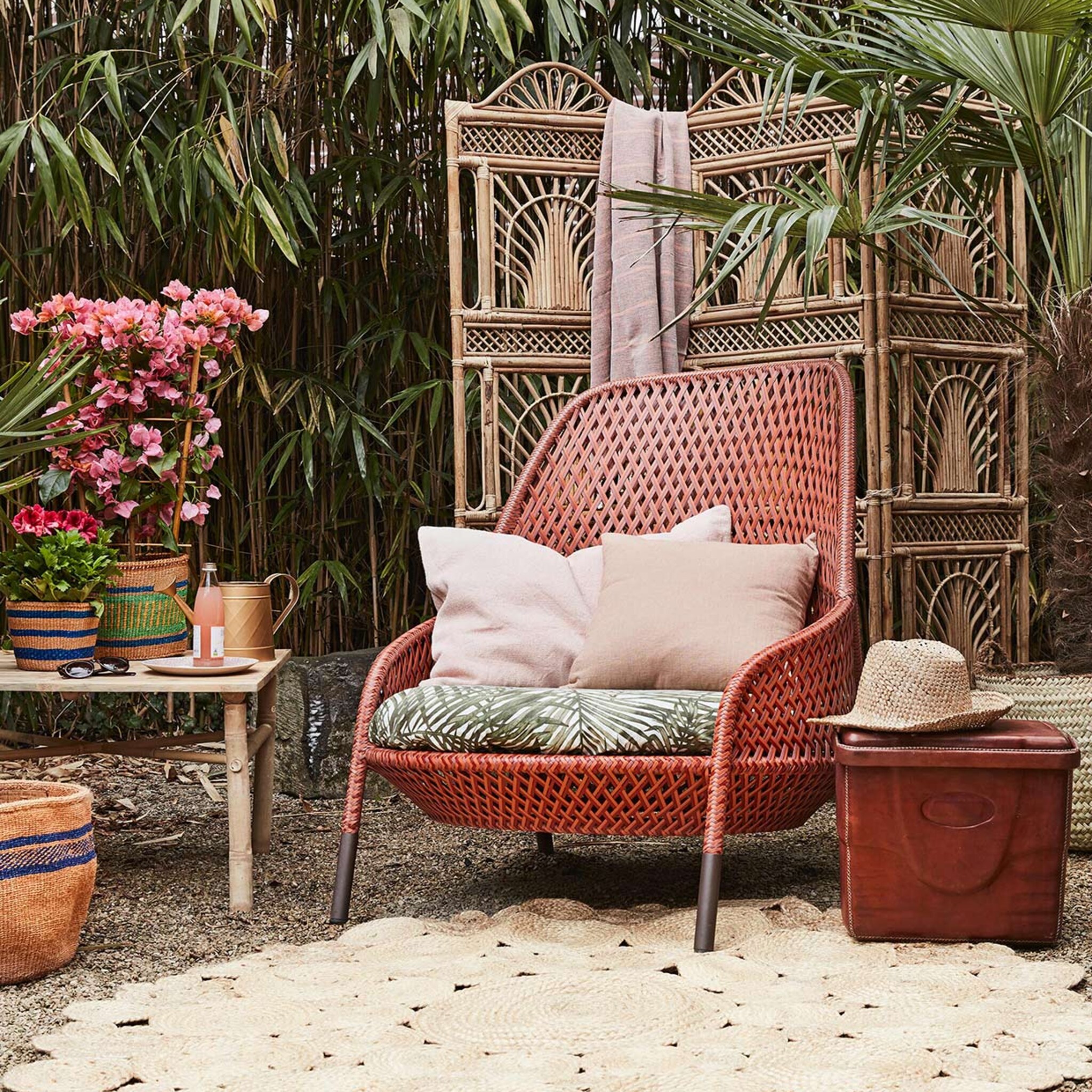 van geel tot gestreept 7x de fijnste loungestoelen voor buiten