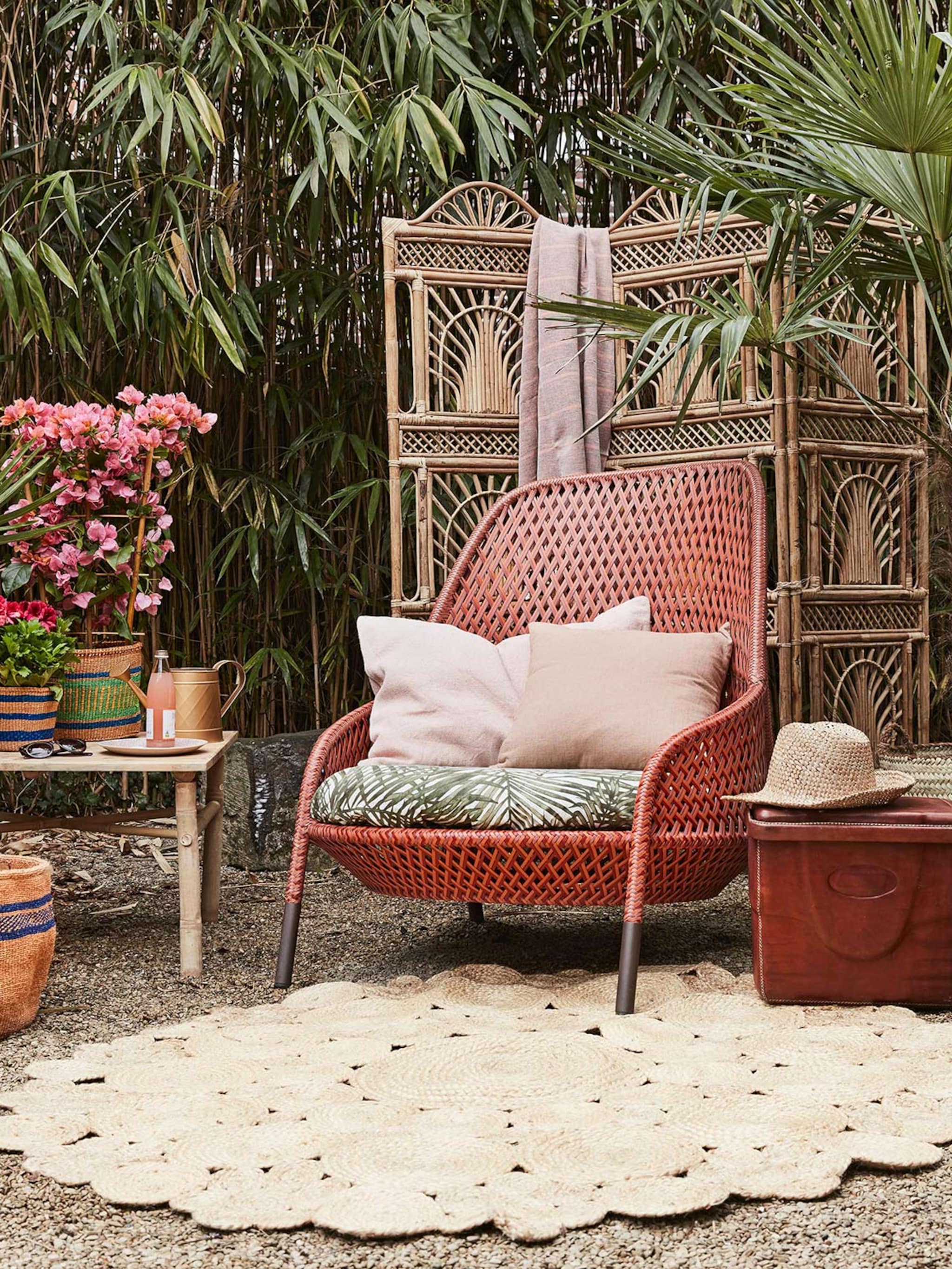 van geel tot gestreept 7x de fijnste loungestoelen voor buiten
