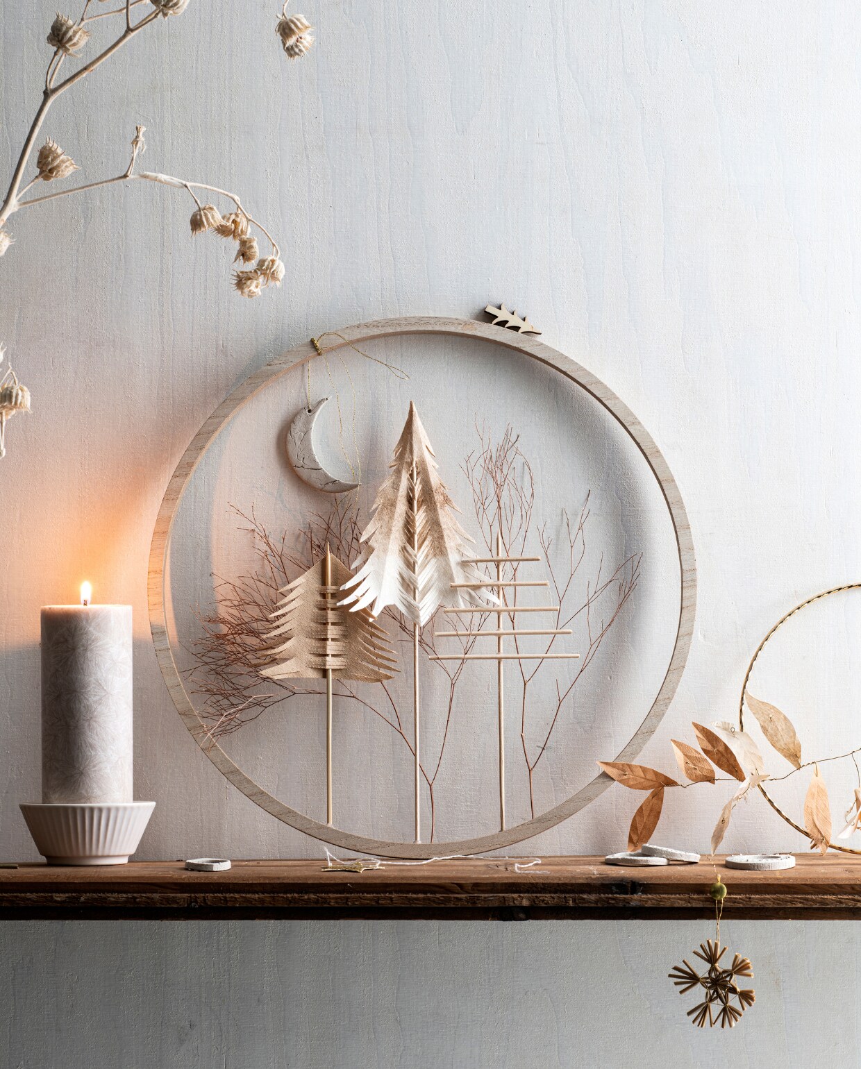 Goudkleurige metalen decoratiering € 1,38 (). Overig privébezit.