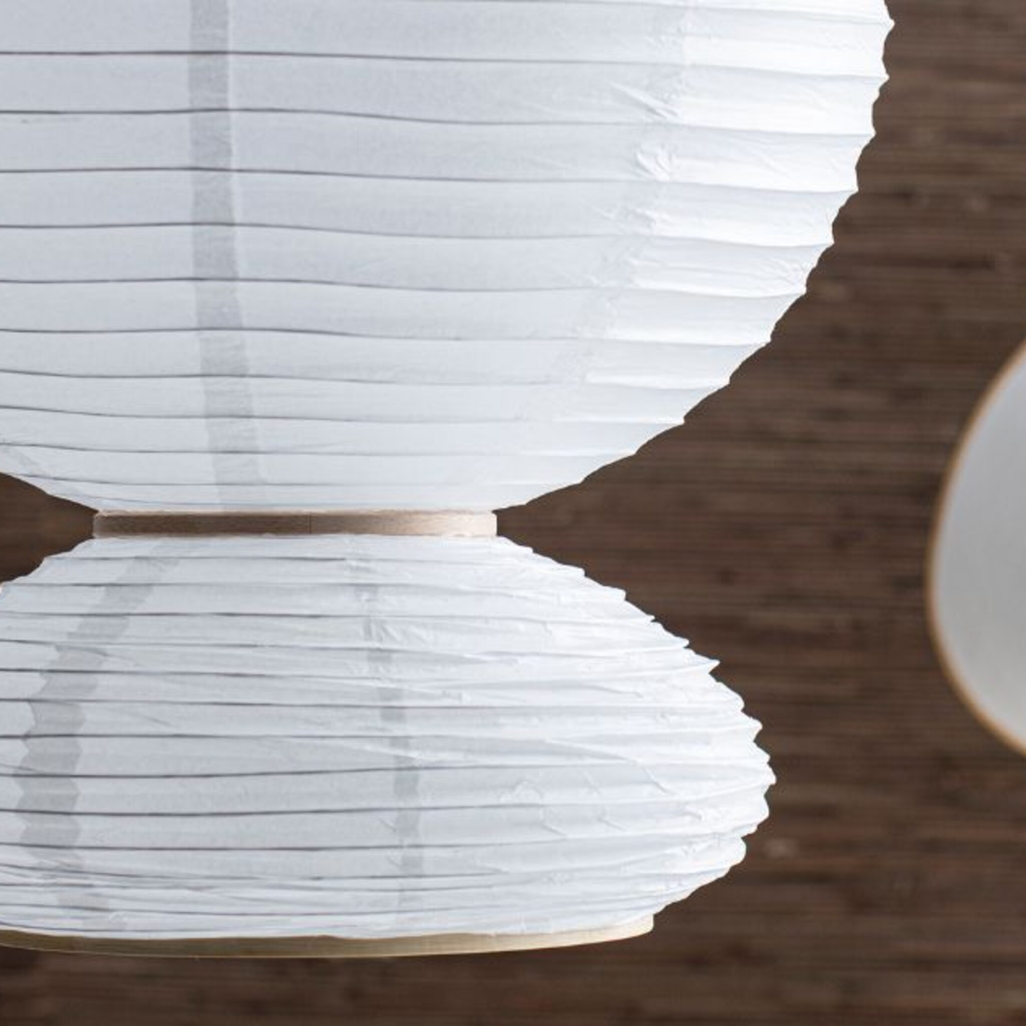 do it yourself een speelse lampionlamp van papier