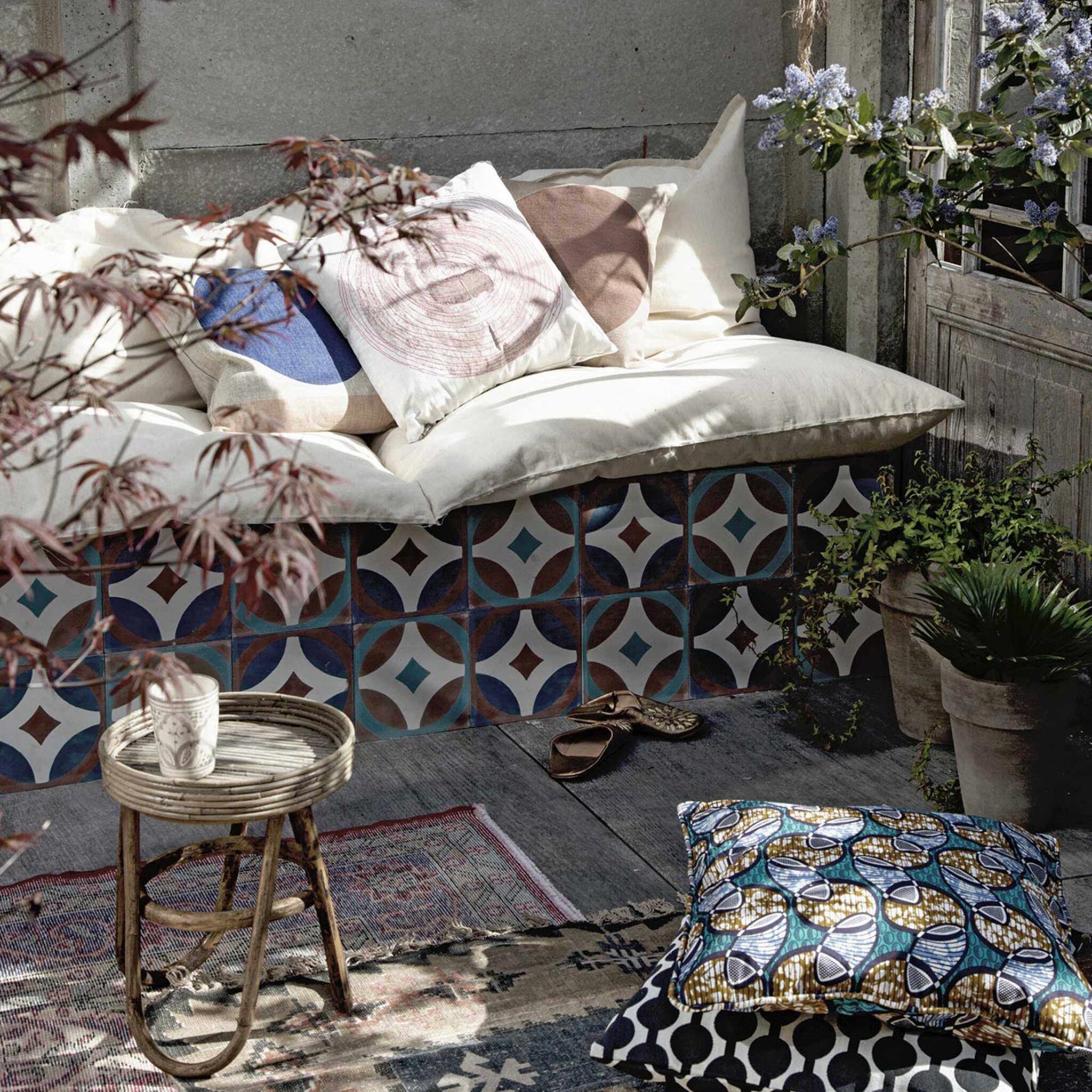 loungen op een klein balkon zo doe je dat