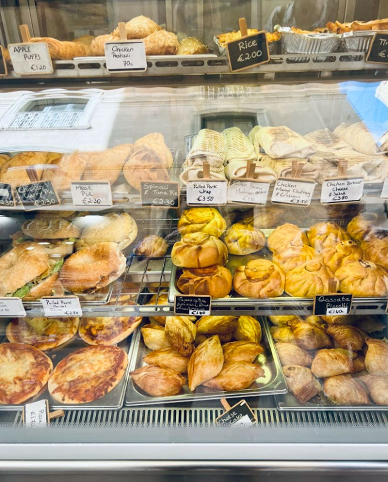 ftiri en pastizzi
