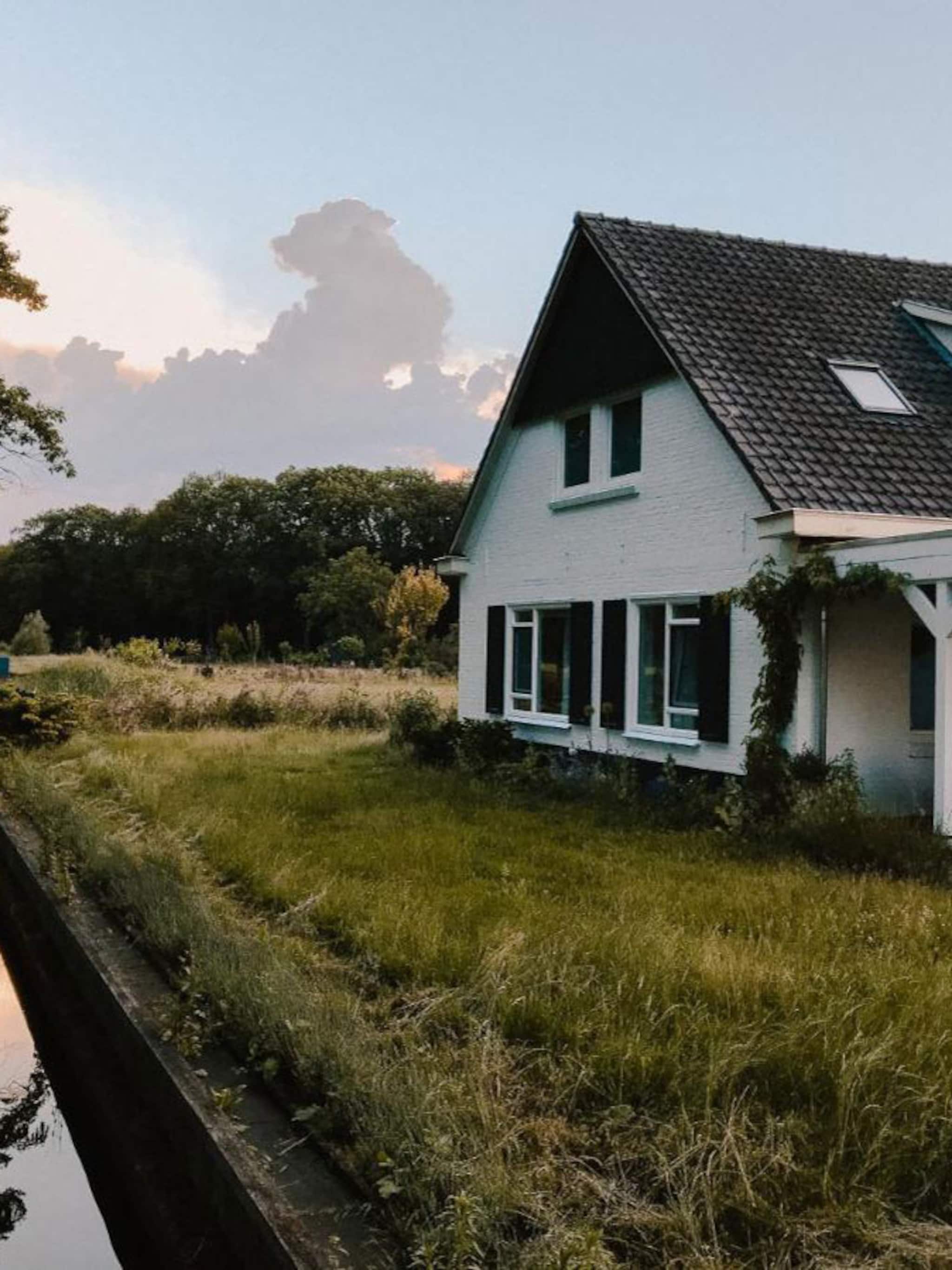 off the grid overnachten ver weg van de massa in nederland