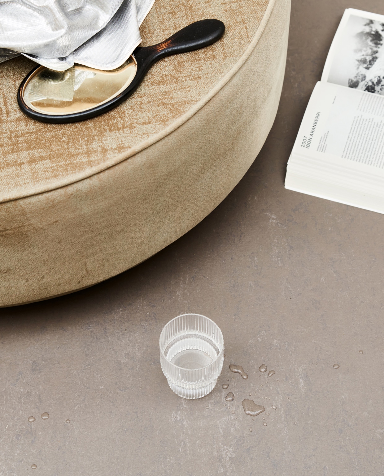 Marmoleum vloer kleur Klei vtwonen 18, per m² € 45,70