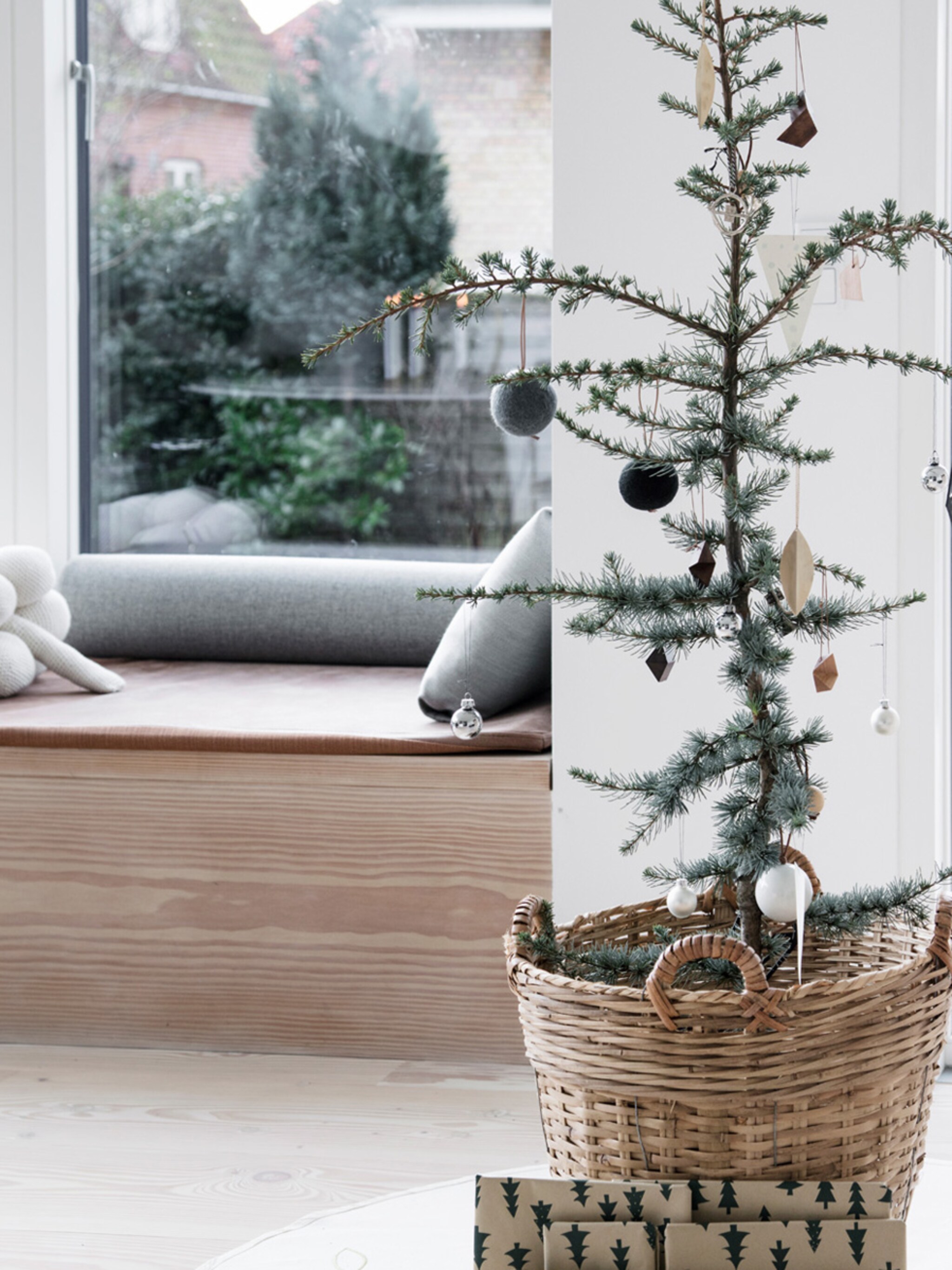 geen ruimte voor een grote kerstboom neem gewoon een paar kleine