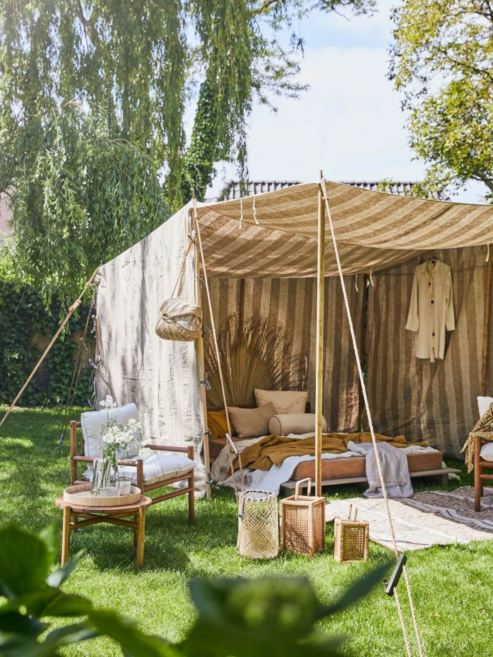 hoe je op hete dagen voor verkoeling in de tuin zorgt