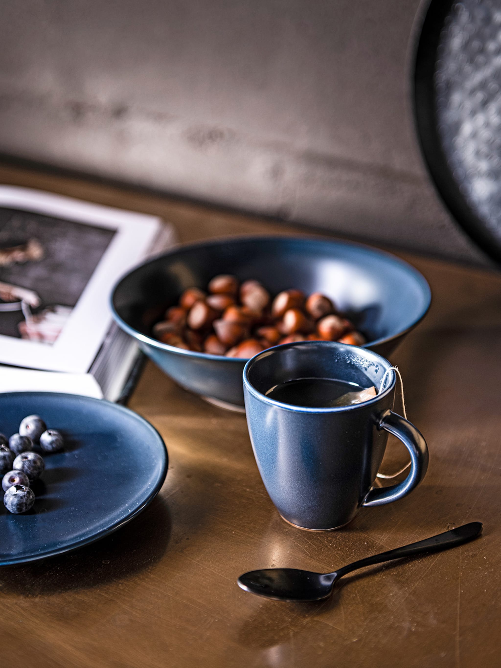 blauw servies ontdek de nieuwe vtwonen collectie