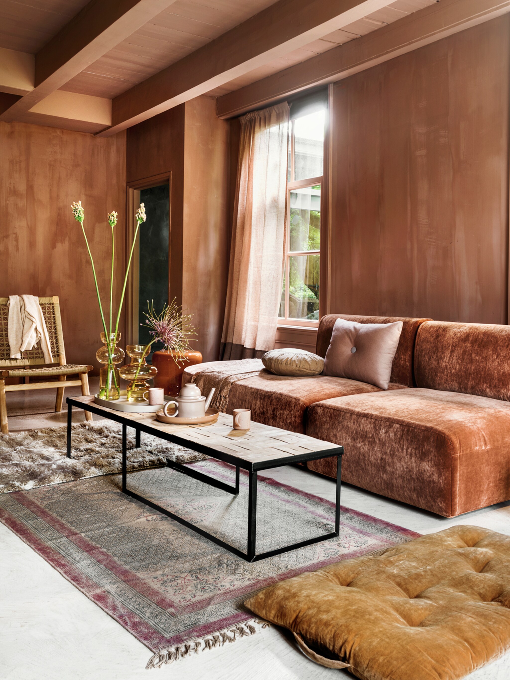 mooi in elk interieur de kleur terracotta