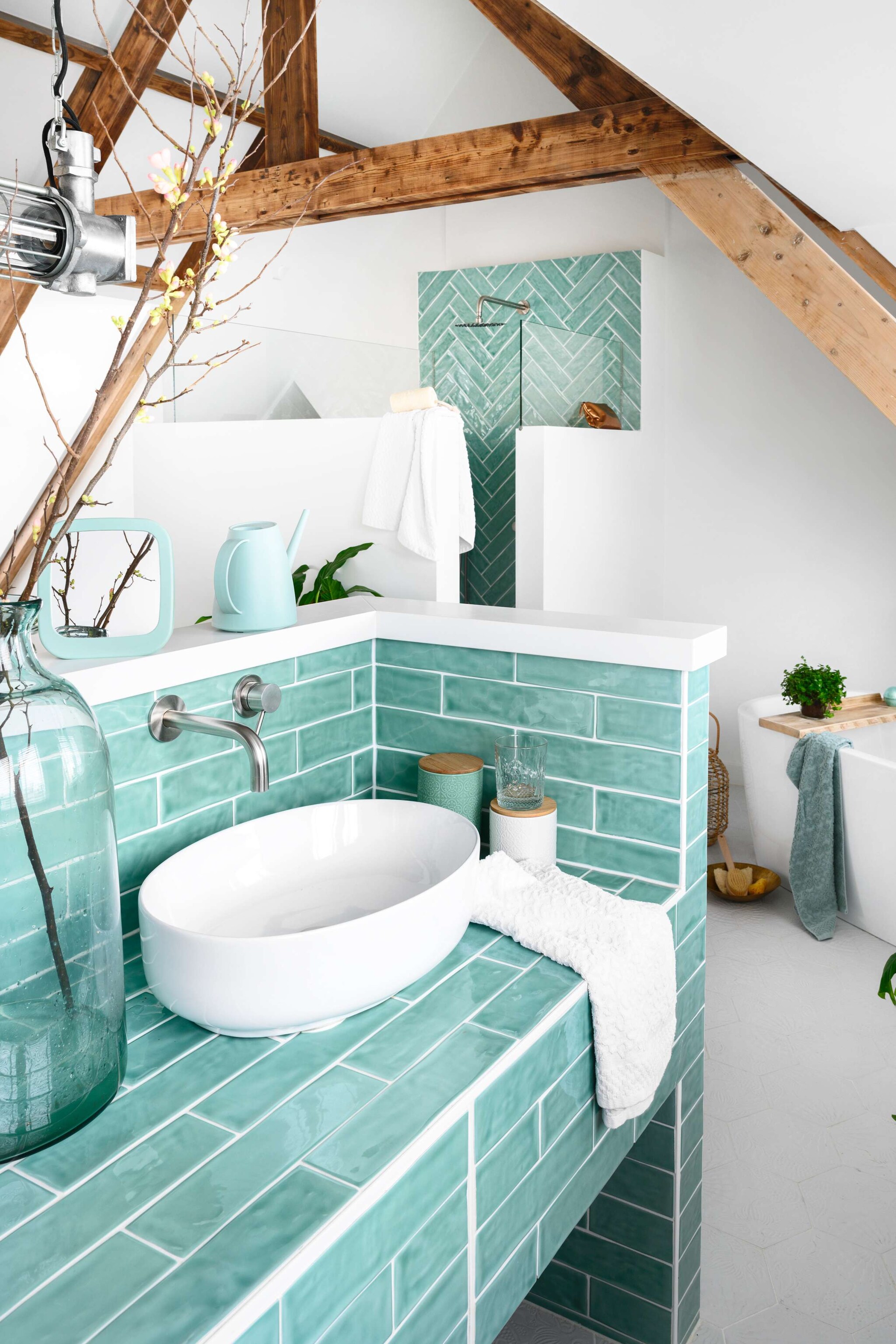 Bad Sanitairkamer, tegels Tegelinfo, accessoires Casa.
