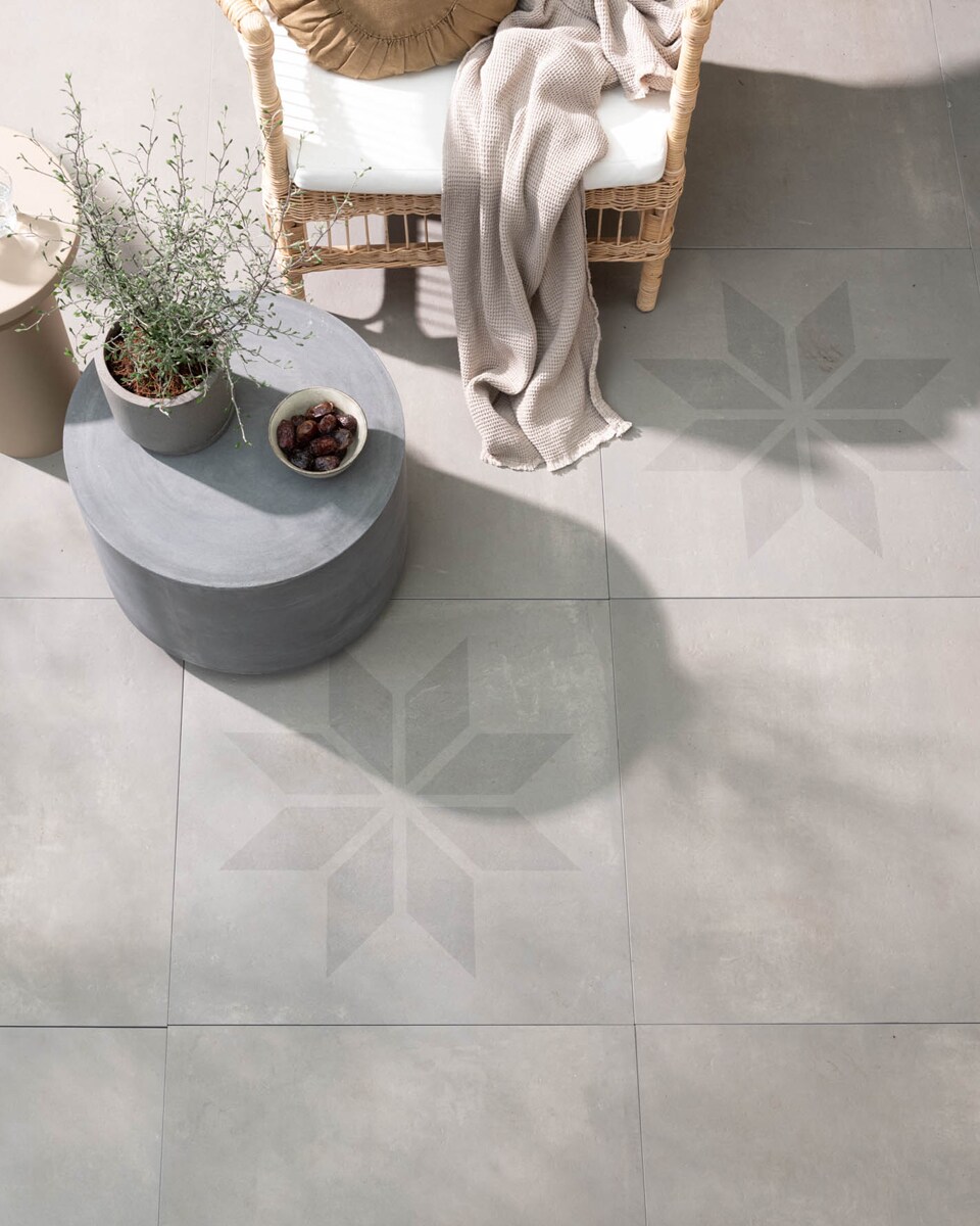 tegel Solostone Earth Star Grey, 70x70x3,2 cm.