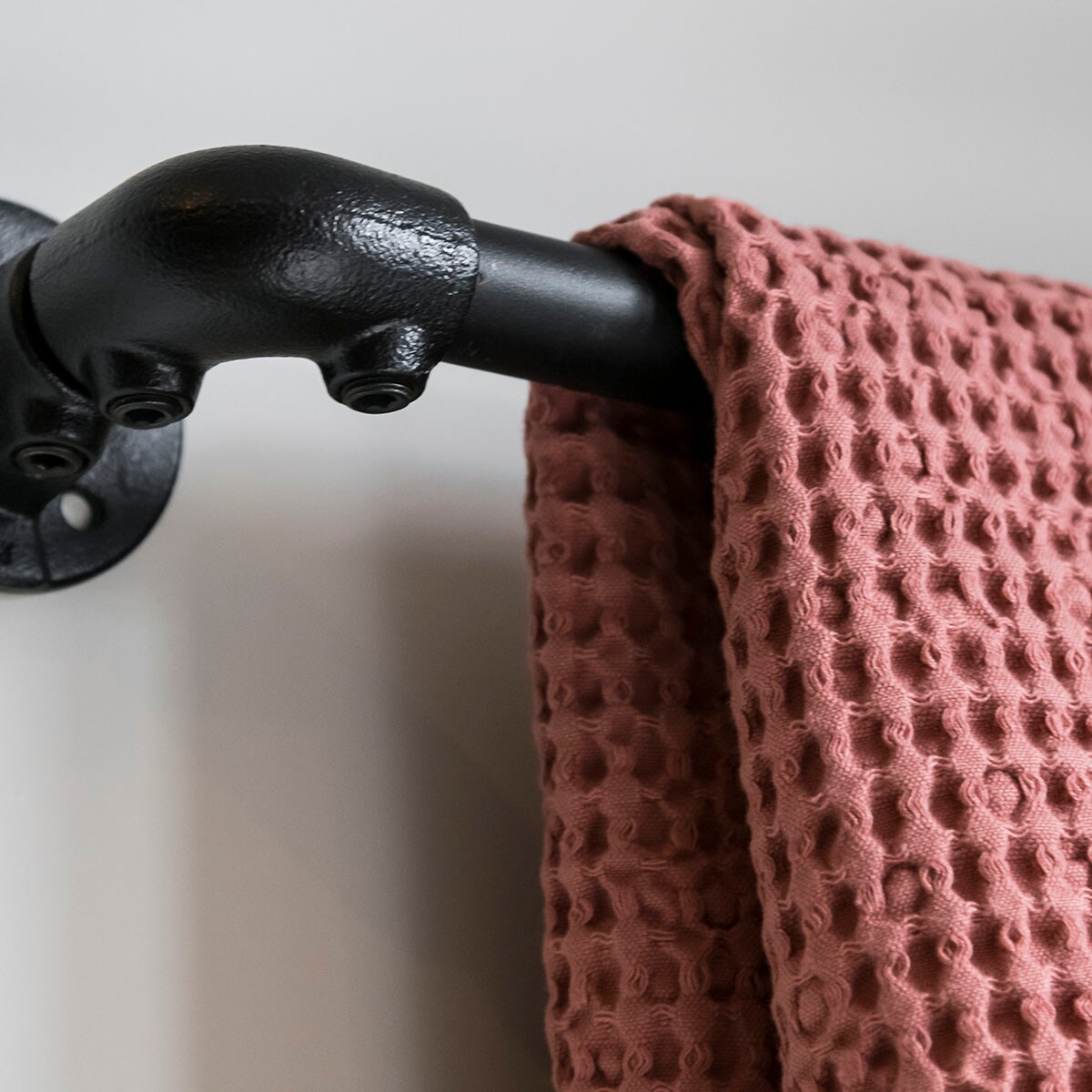 Handdoek – roest (Ferm Living).