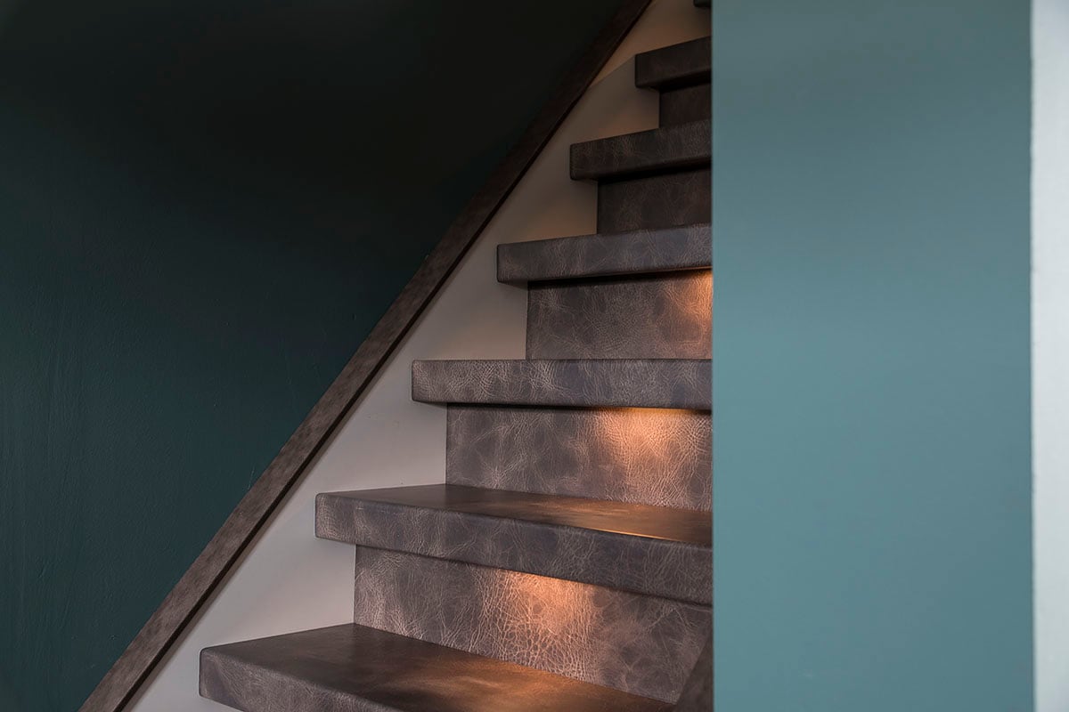 Trap – Decor Leather ().