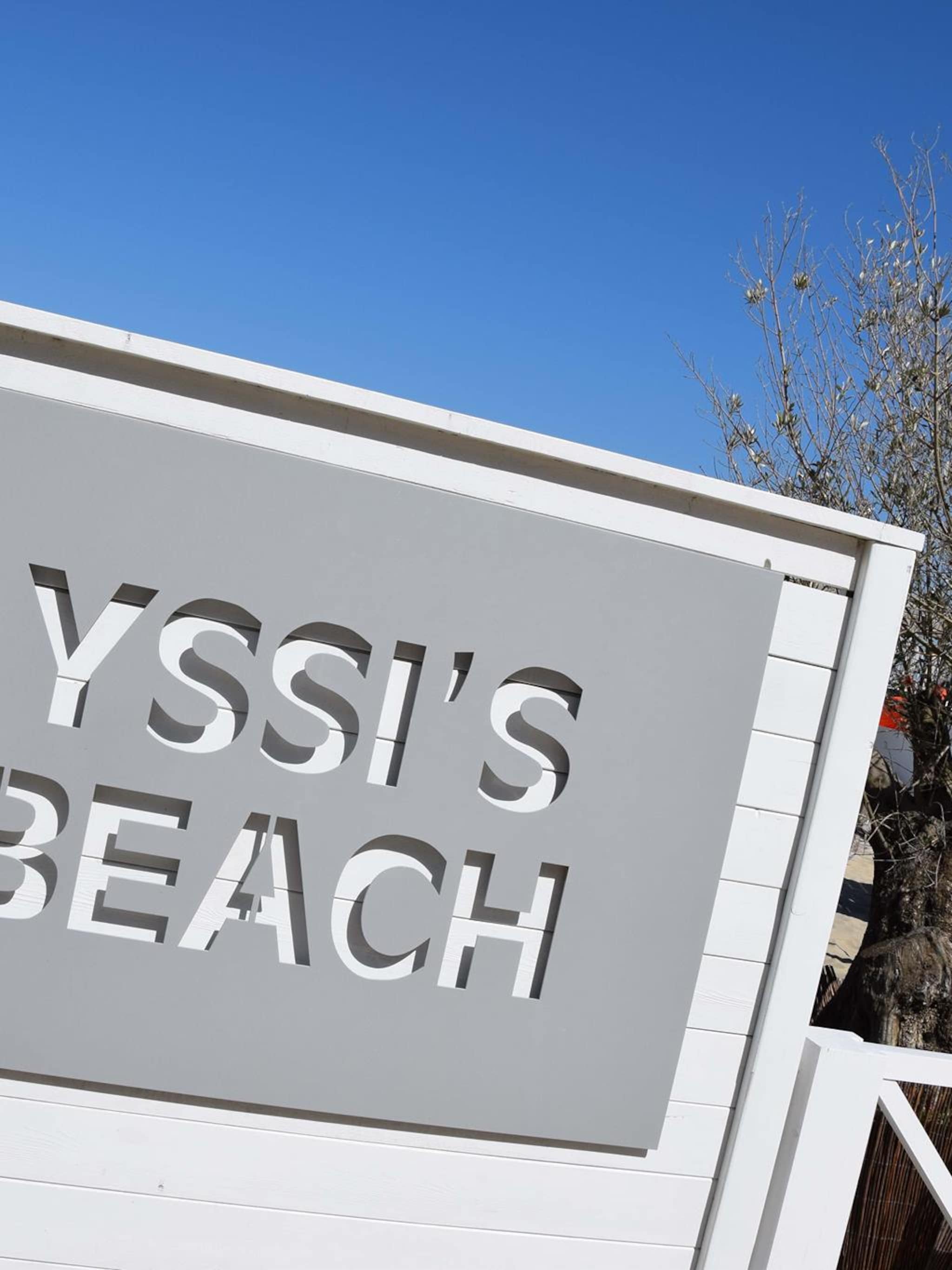 lekkere cocktails en hippe beats bij yssi s beach in knokke