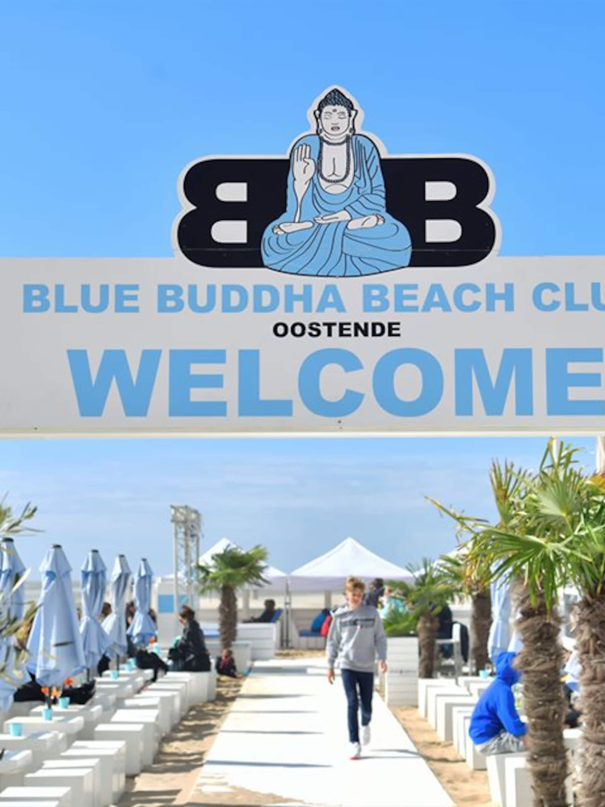 zomerse sferen bij blue buddha beachclub in oostende