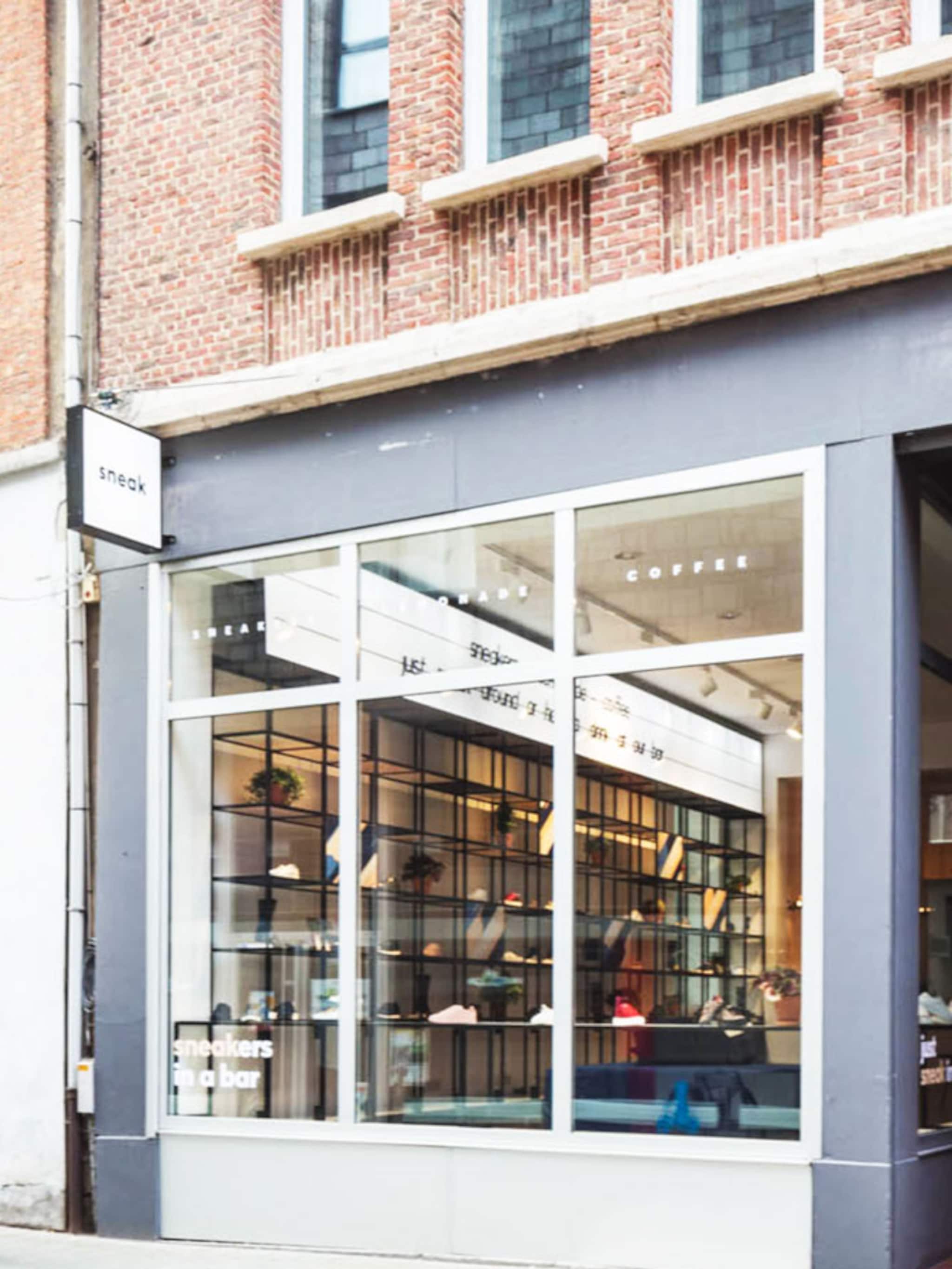 sneak sneakers shoppen en aperitieven in hartje mechelen