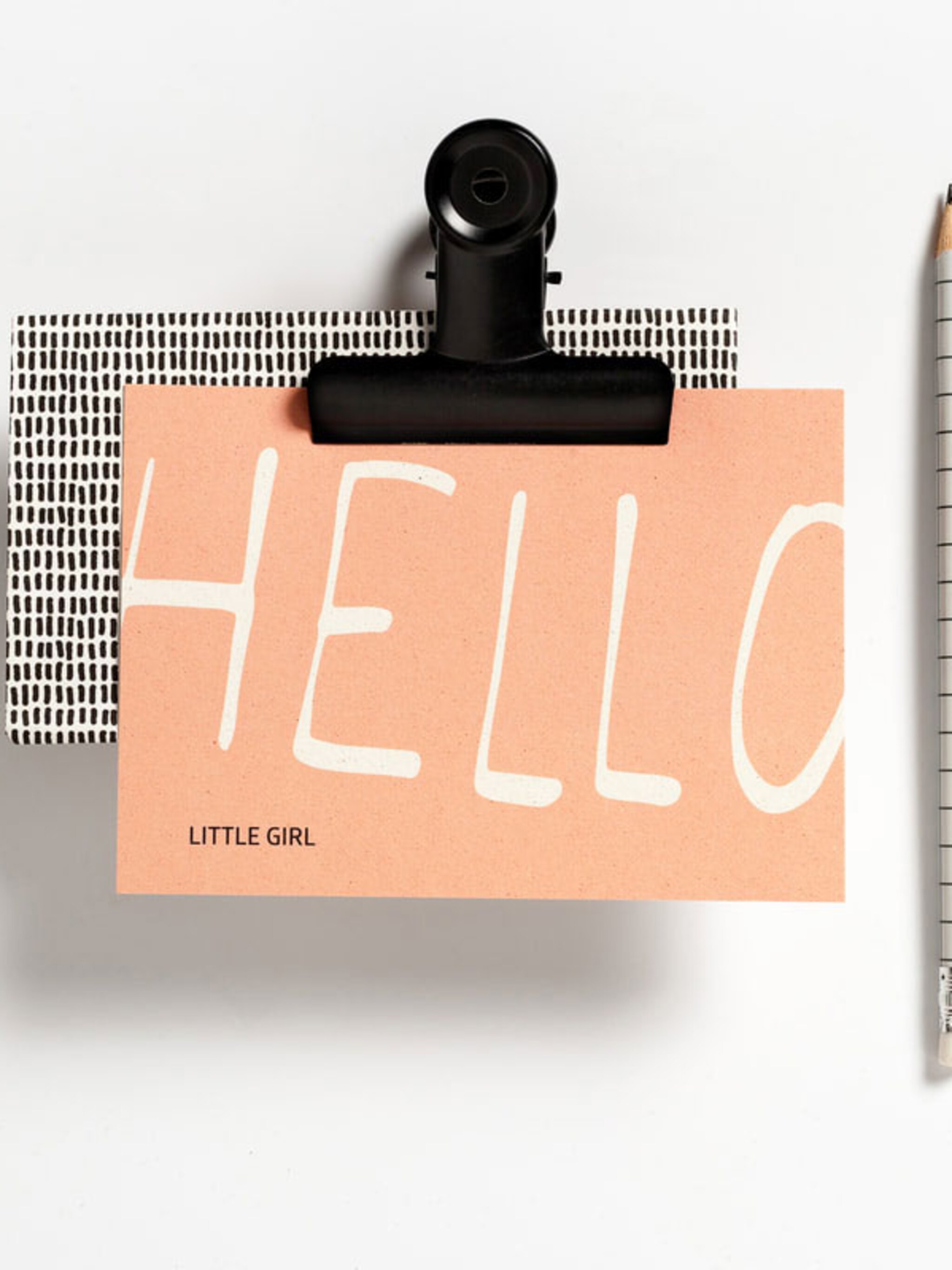 win leuke postkaartjes van hello august