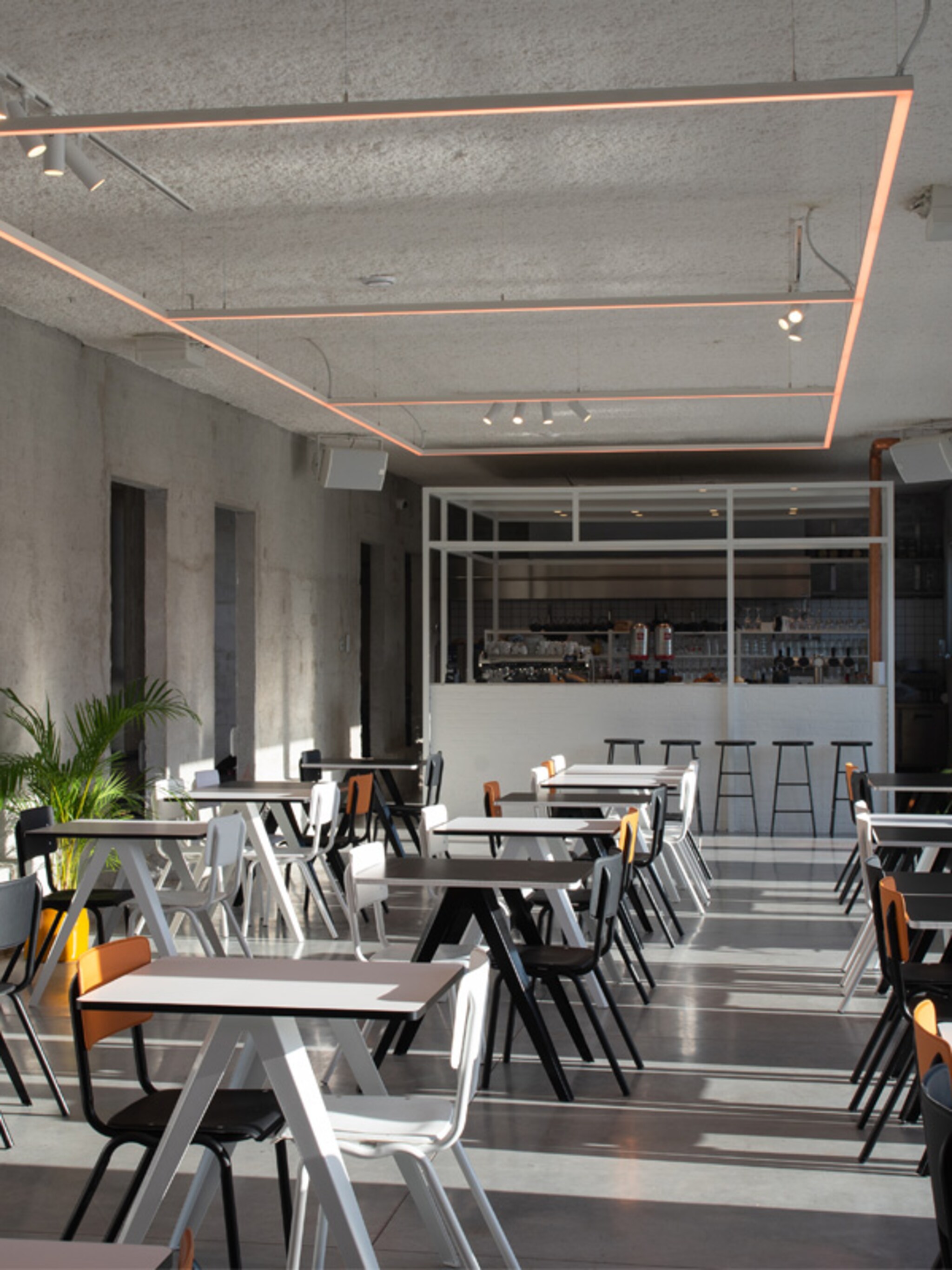 gents chess cafe wordt hip restaurant zwartwit