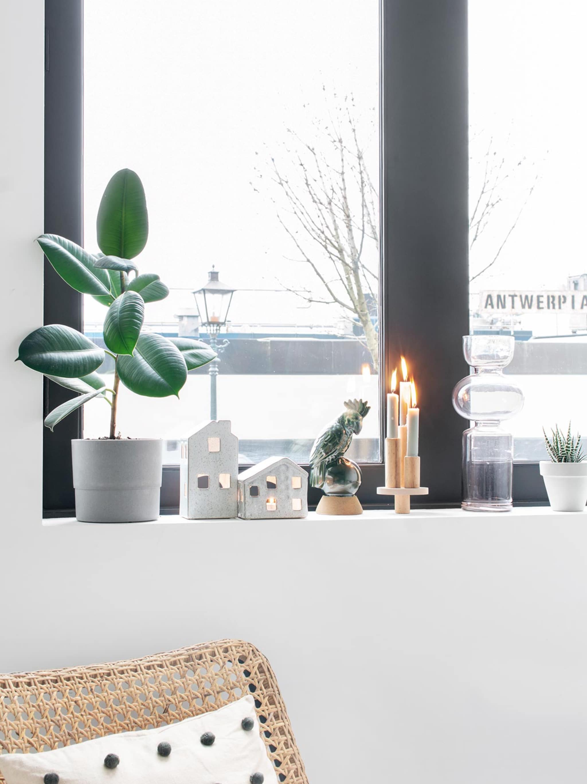 diy kaarsenstandaard van een oude tafelpoot