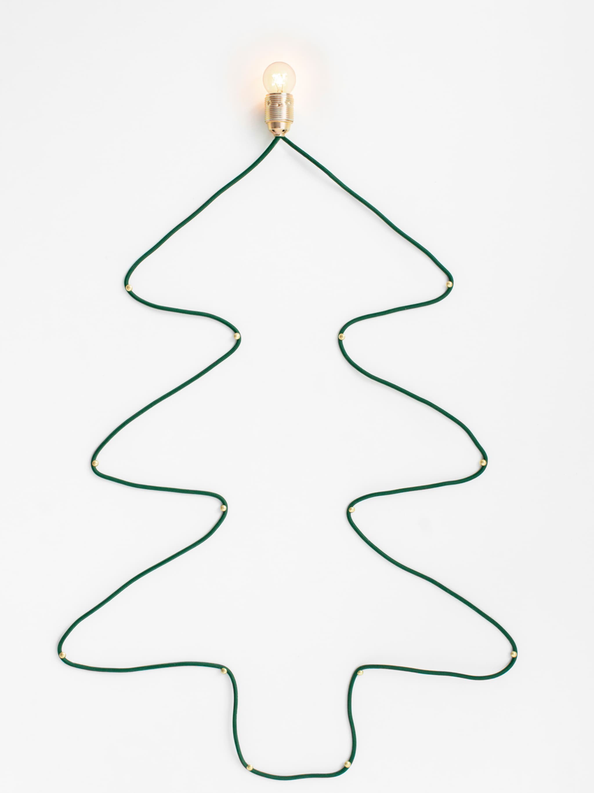 diy kerstboom van strijkijzersnoer