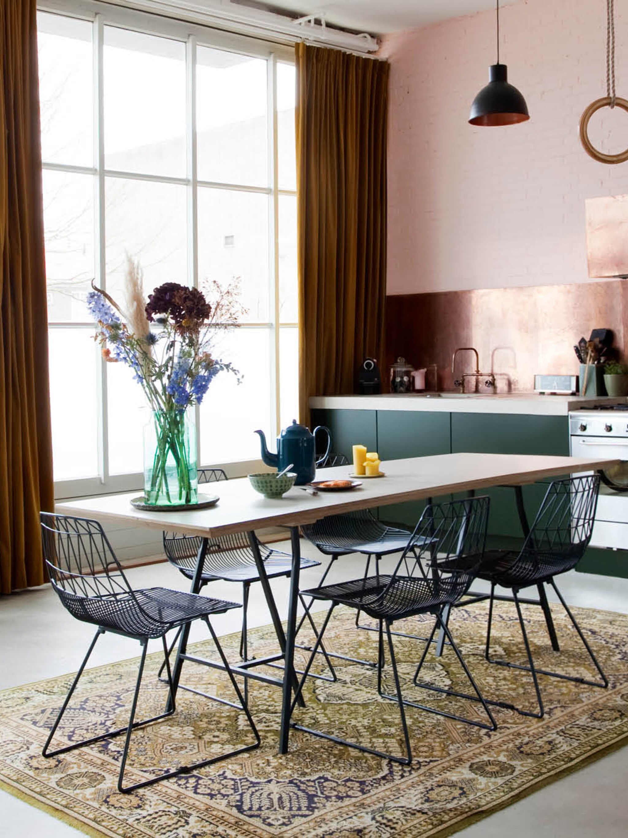 binnenkijken in een voormalig bedrijfspand met appartement
