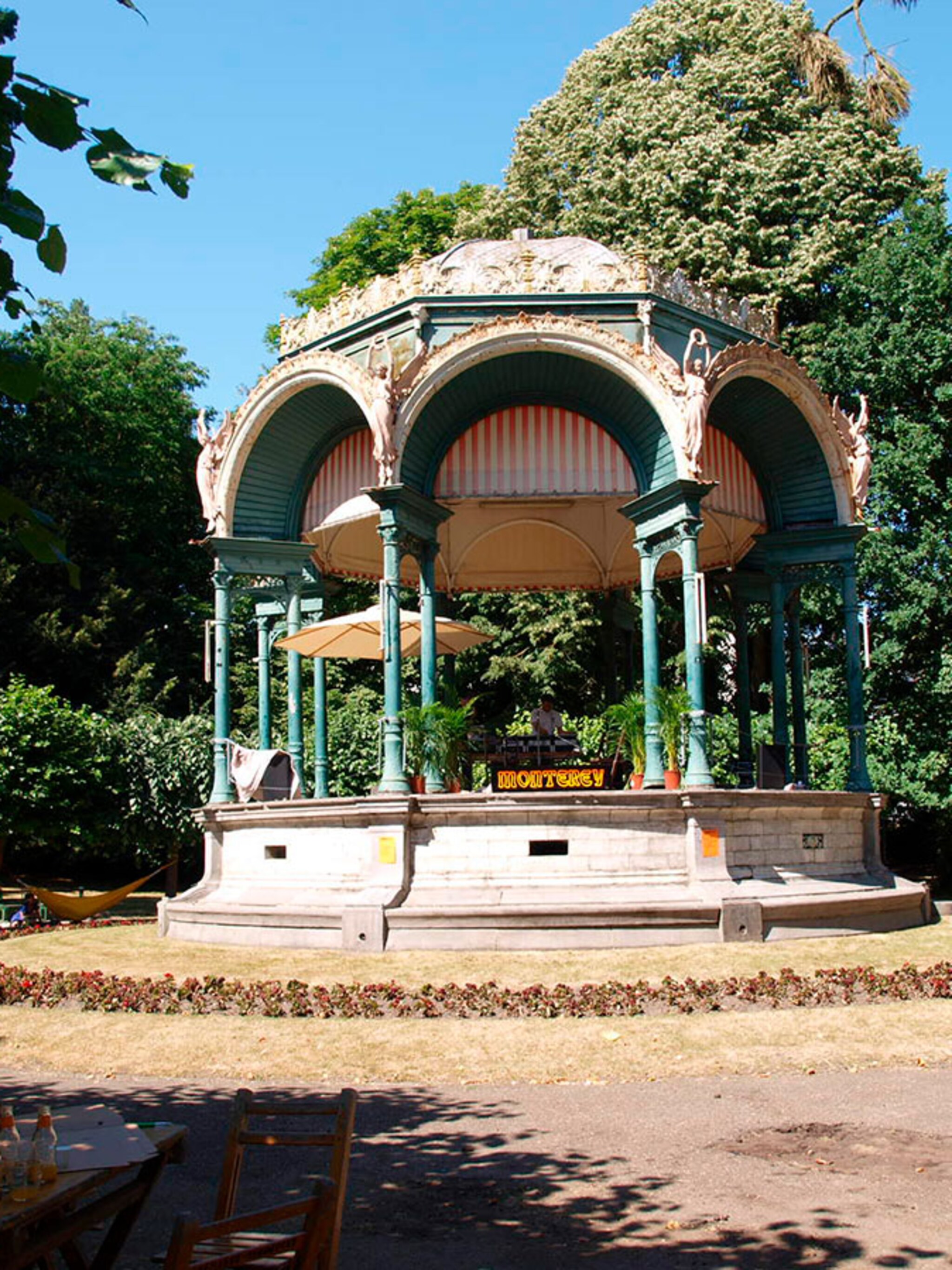 muzikale zomerbar kiosk monterey in gents citadelpark