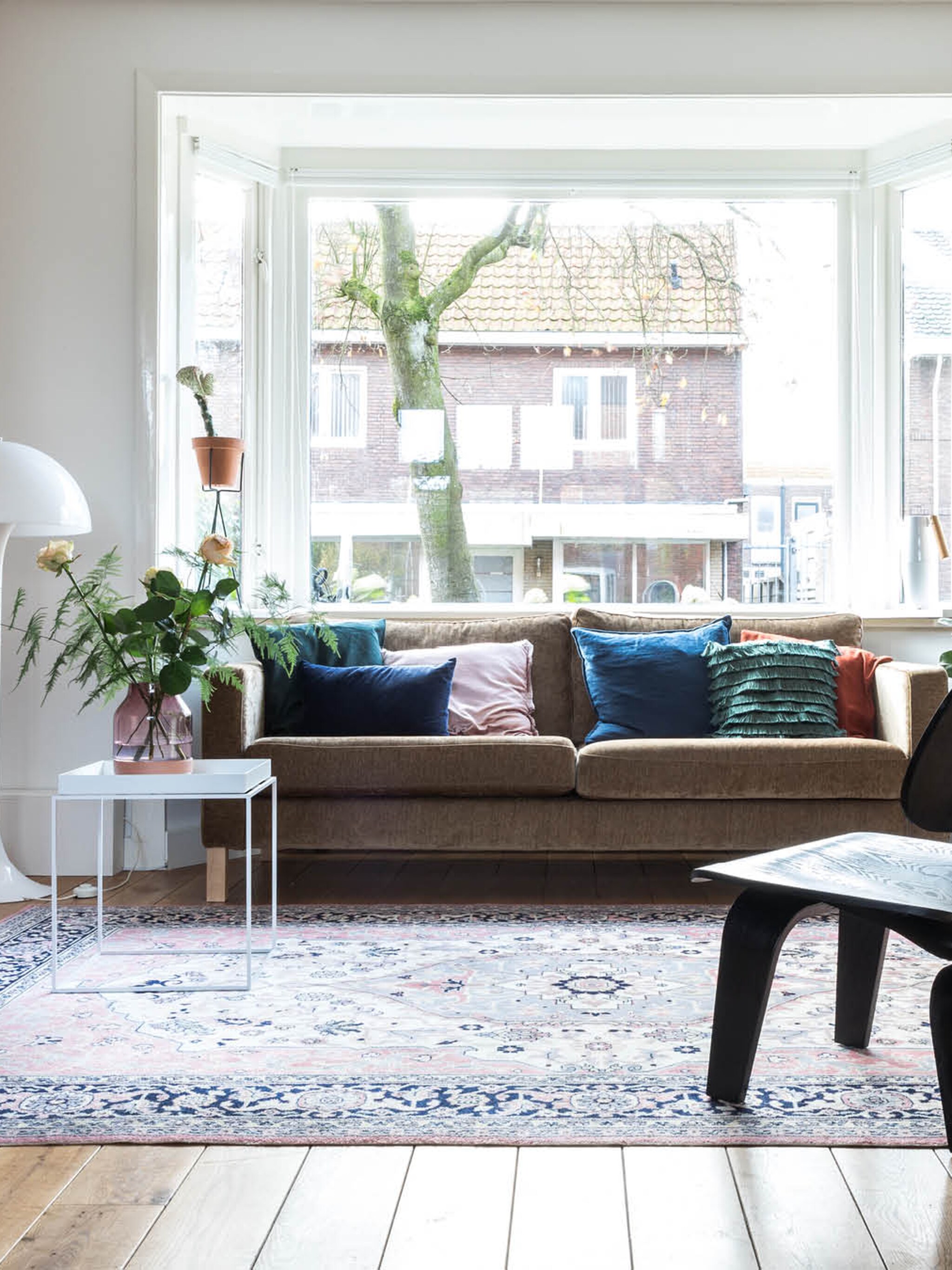 binnenkijken in een jaren 30 tussenwoning van 150 m2