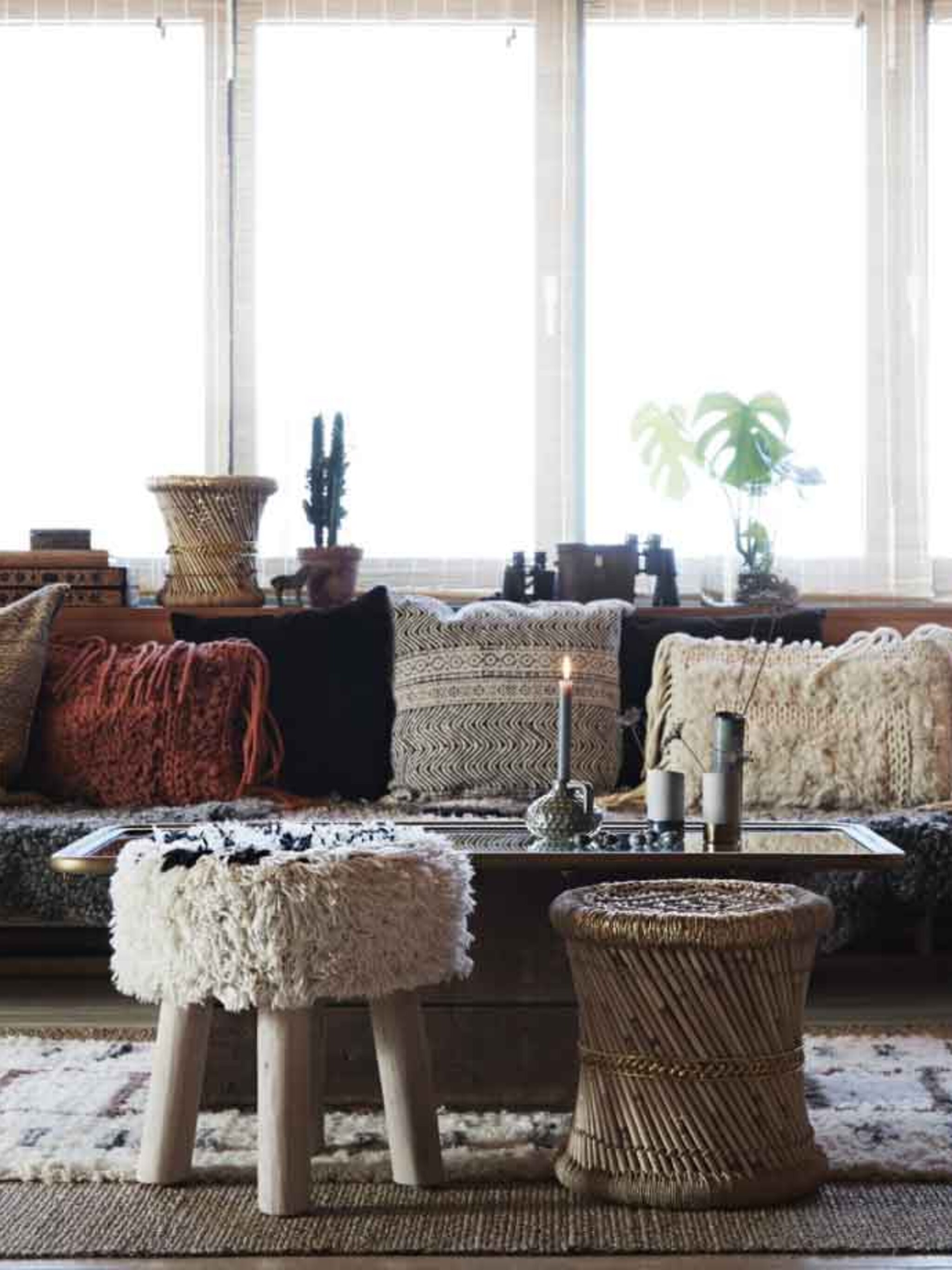 70s interieur verlaagde zithoeken lavalampen en meer