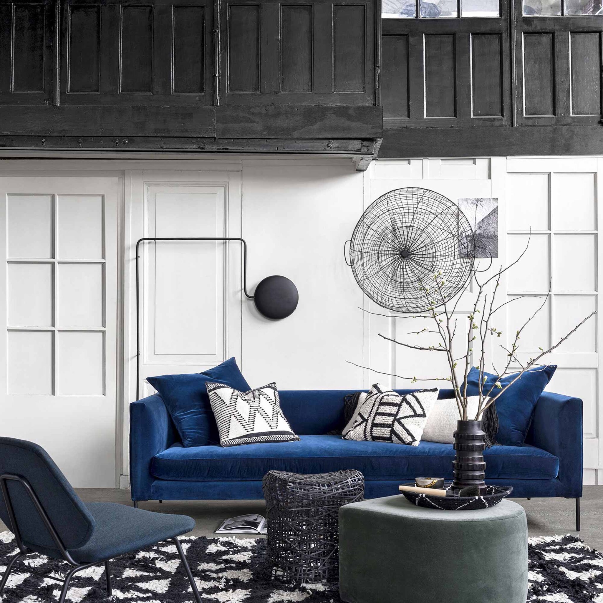 dit zwart wit interieur ademt hollywood
