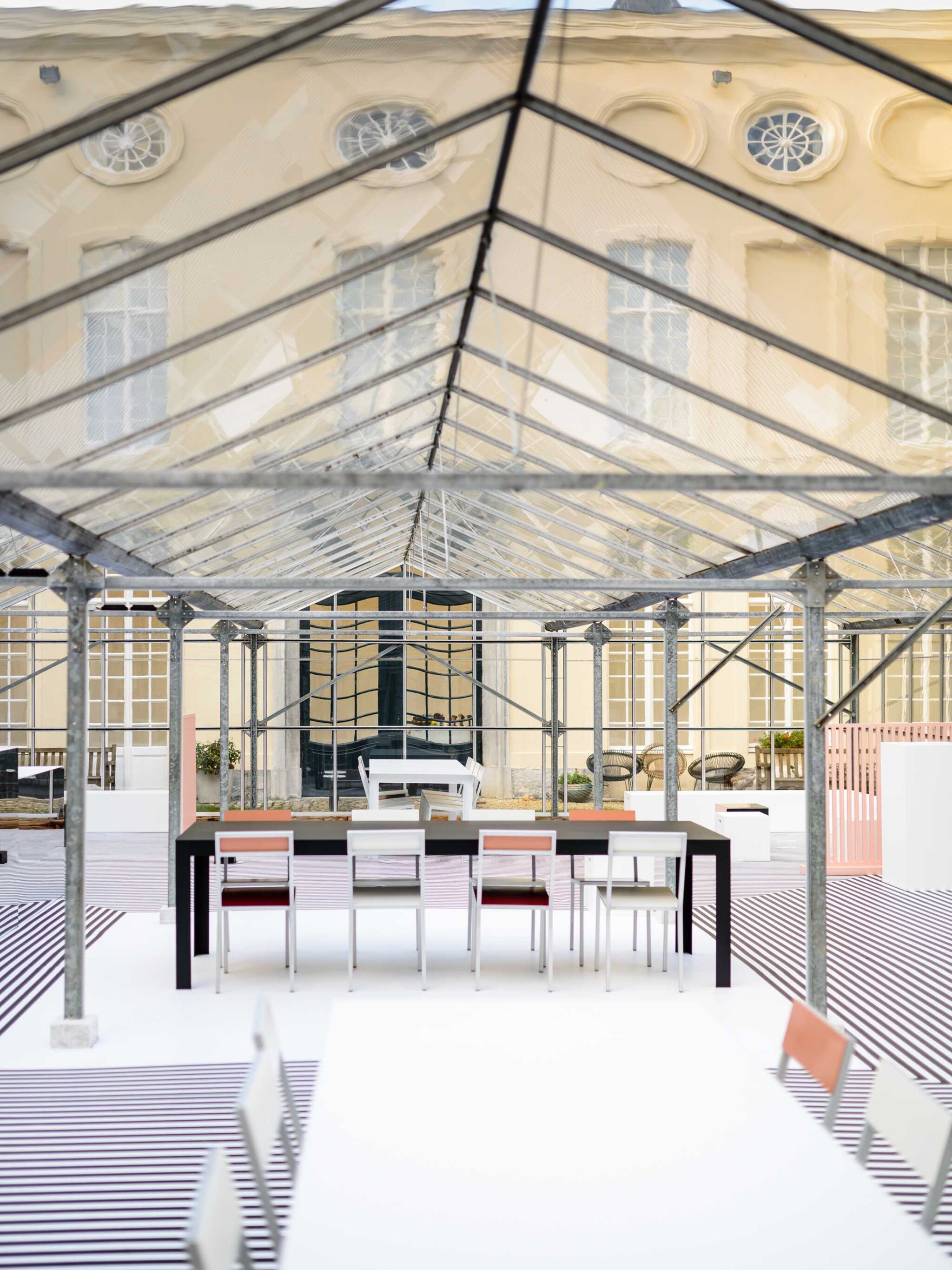 koffie drinken in een futuristische winterserre in gent