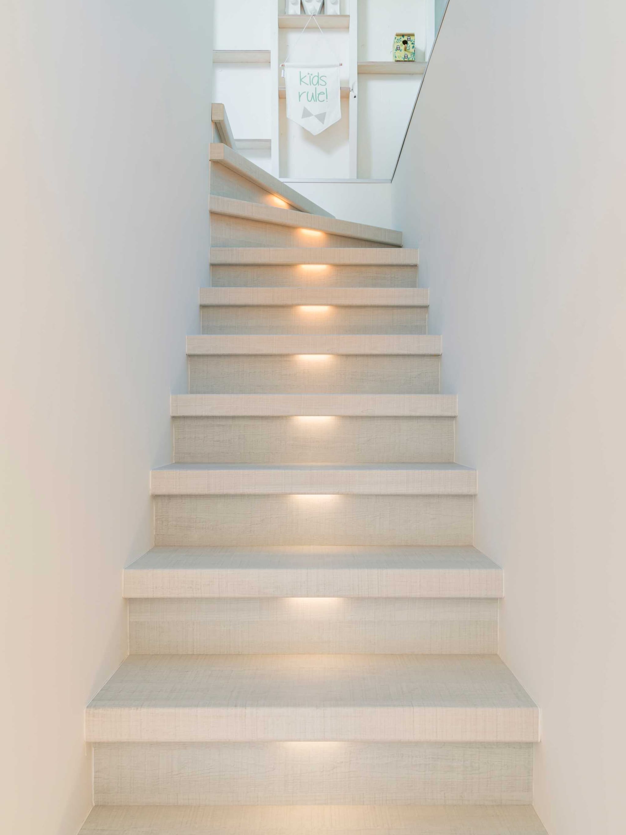 4 tips voor meer licht in de trappenhal