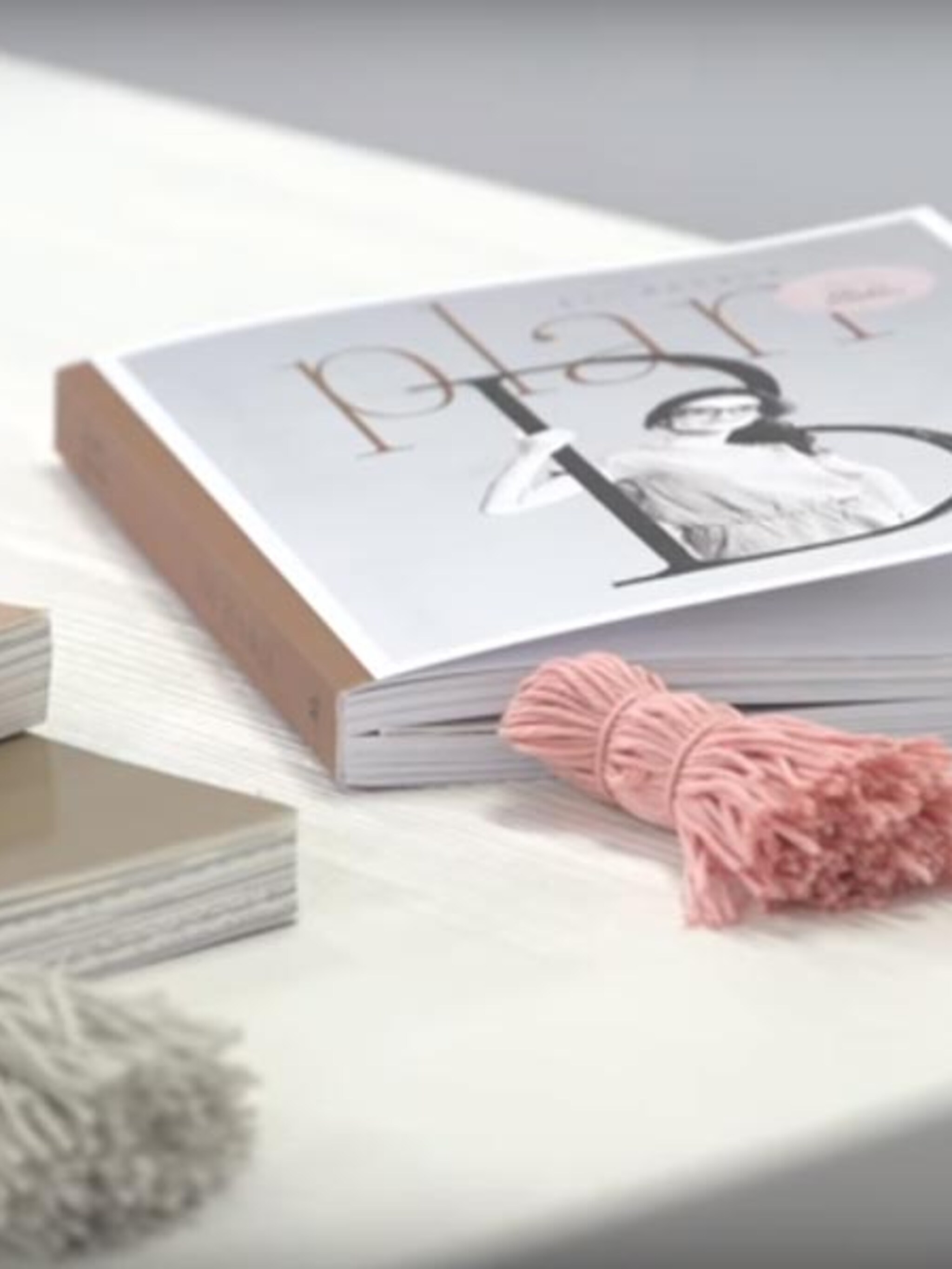 diy de bladwijzer met kwastje die lezen nog leuker maakt