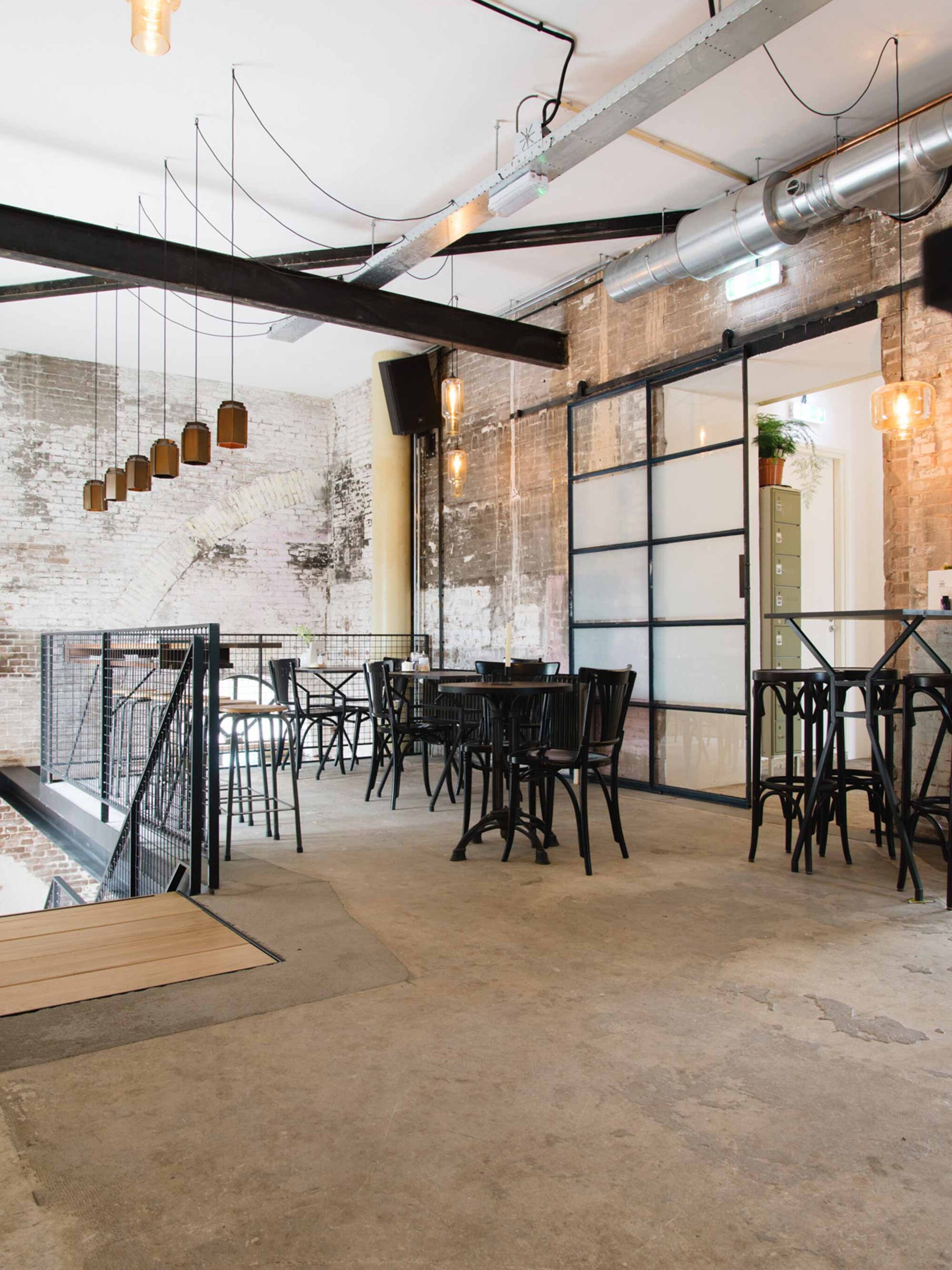 op de koffie bij cafe herman in den bosch