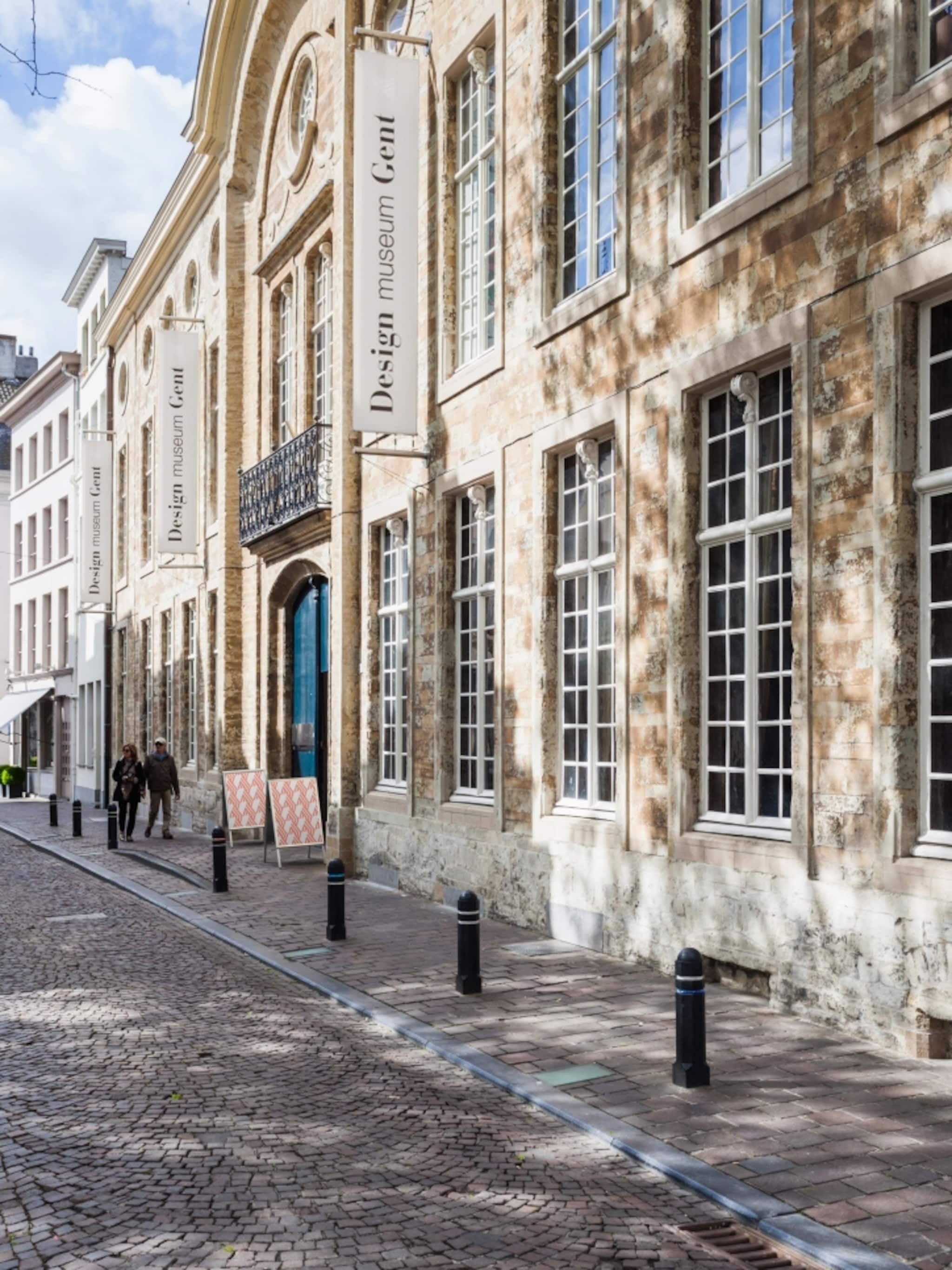 winterpop up gaston in design museum gent