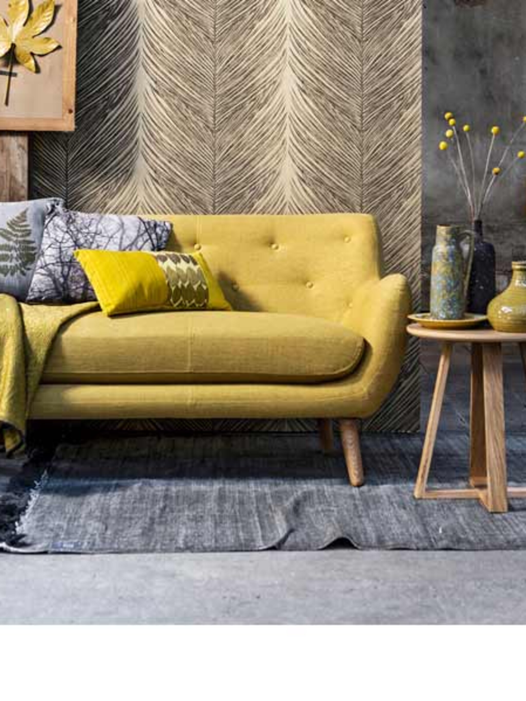 mooie bijzettafel en spiegel van butik winnen