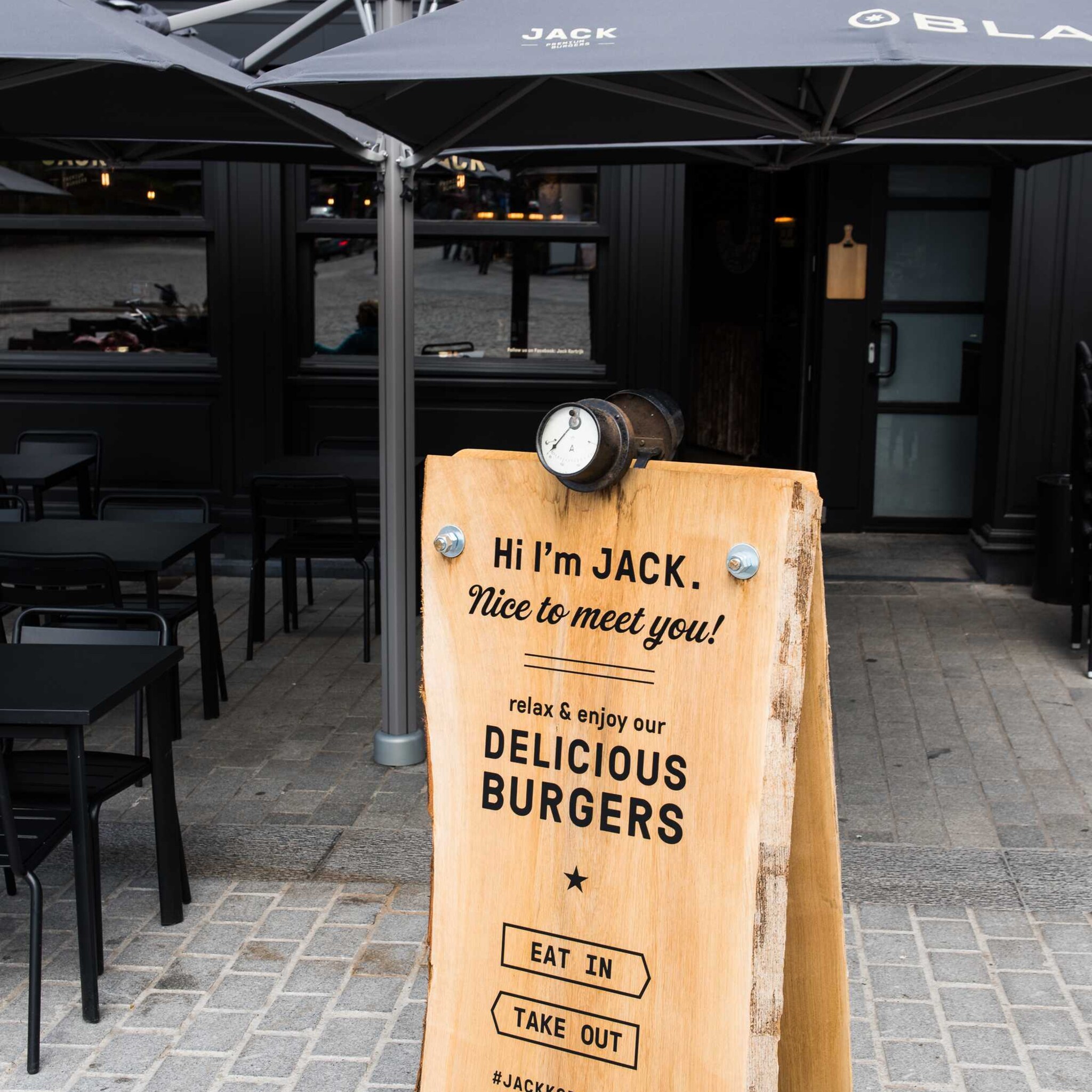 hip hamburgers eten bij jack