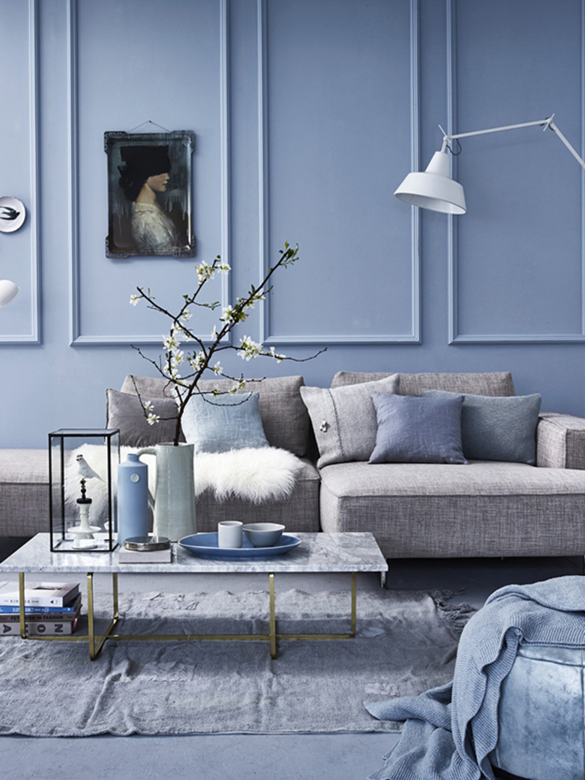 in de wolken styling in dromerig blauw wit en grijs