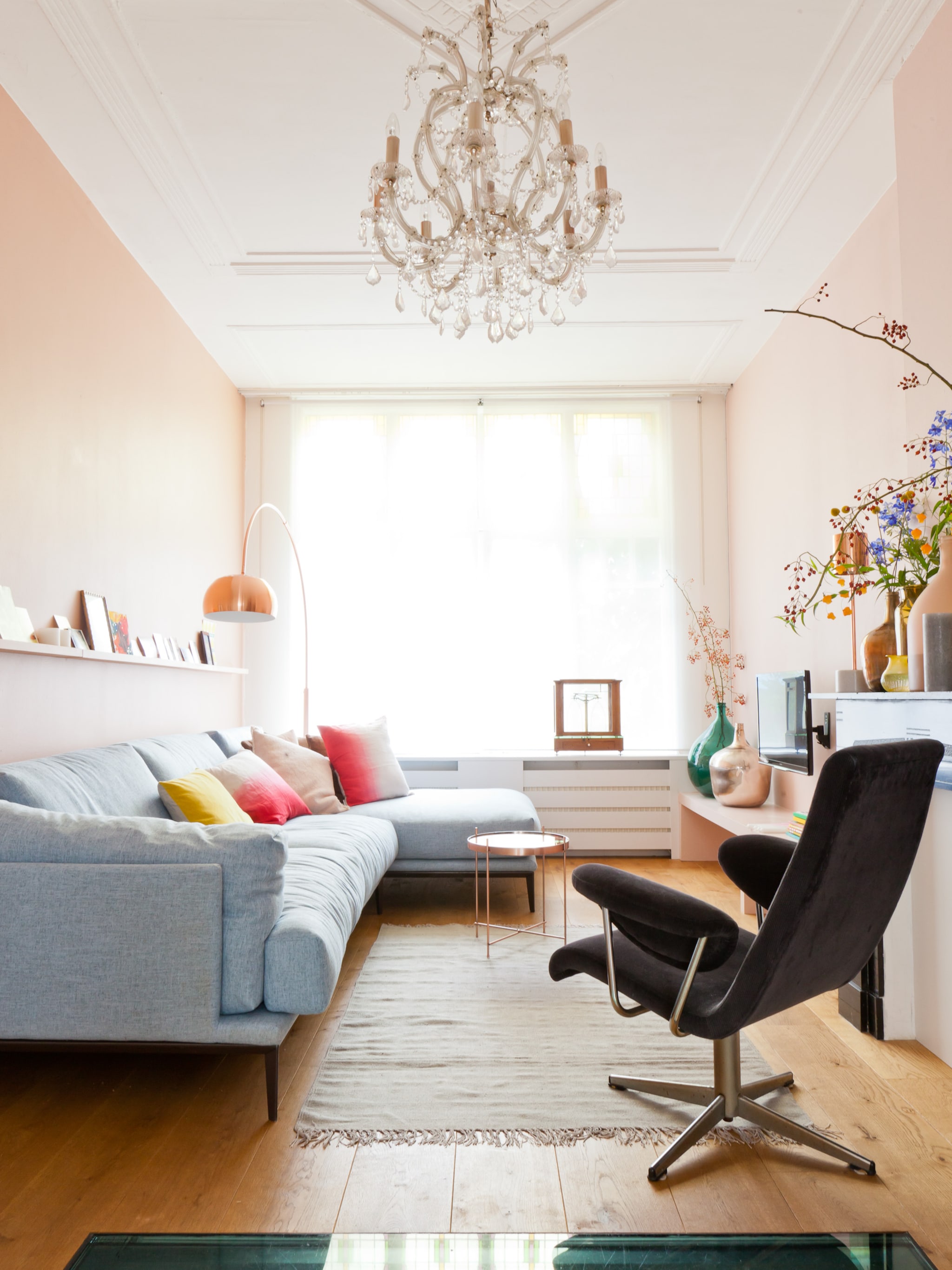 vooroorlogs pand krijgt sfeervolle make over