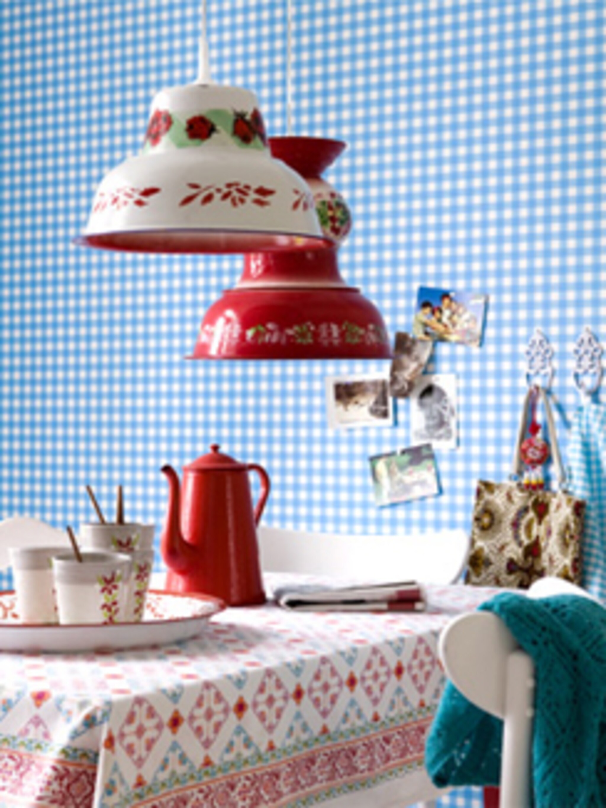 lamp van emaillen schaal