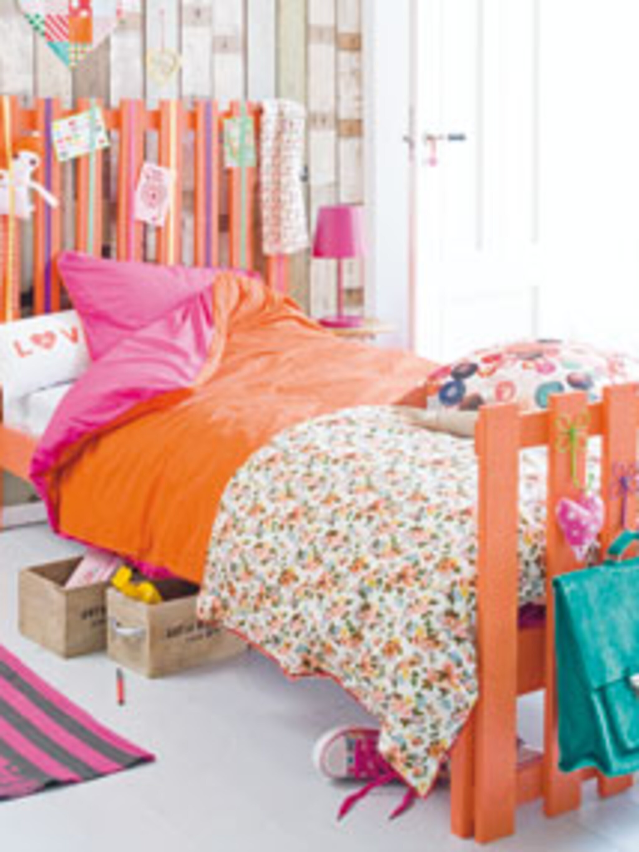 een kleurig tienerbed