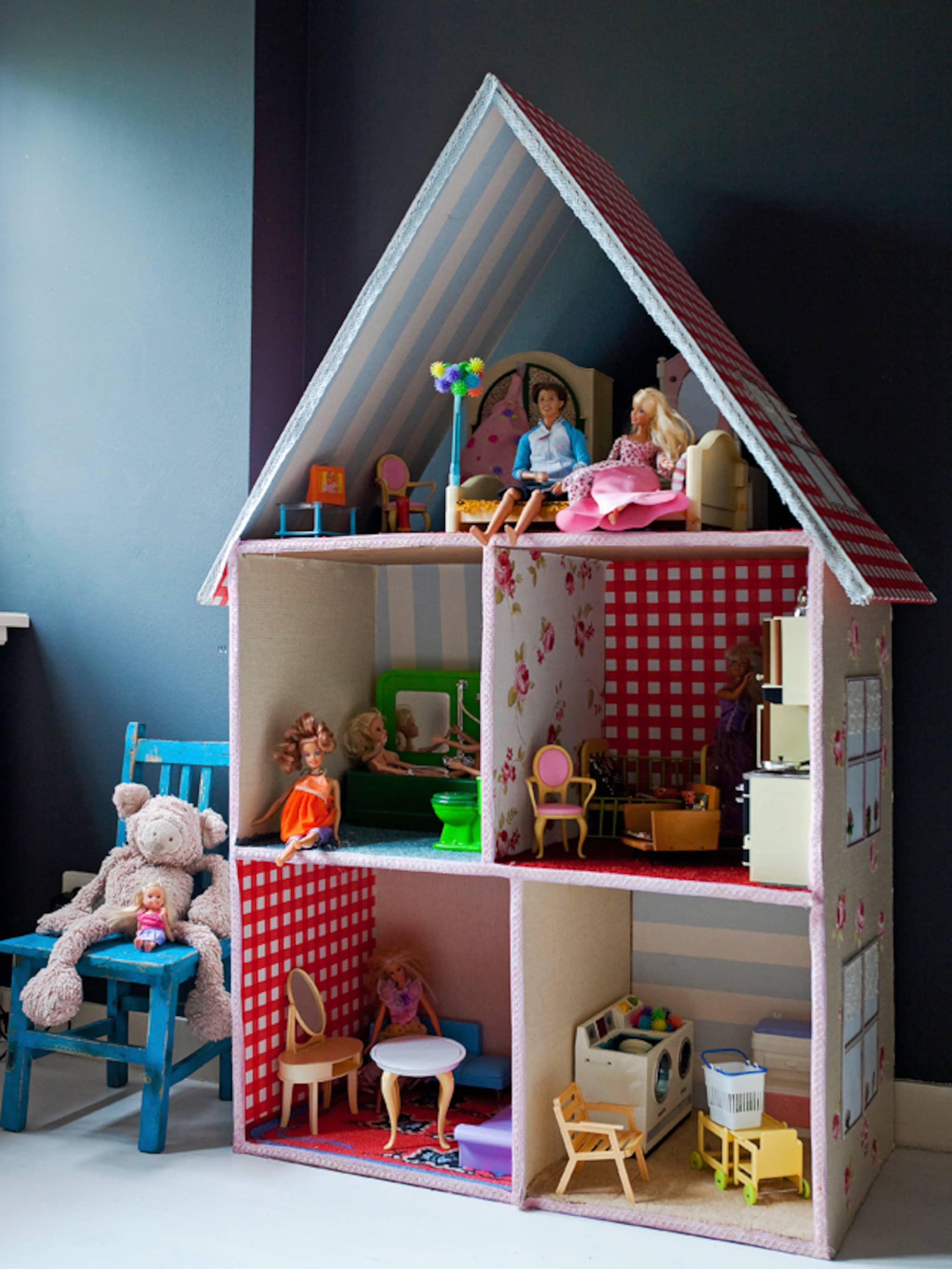 poppenhuis zelf maken en kopen