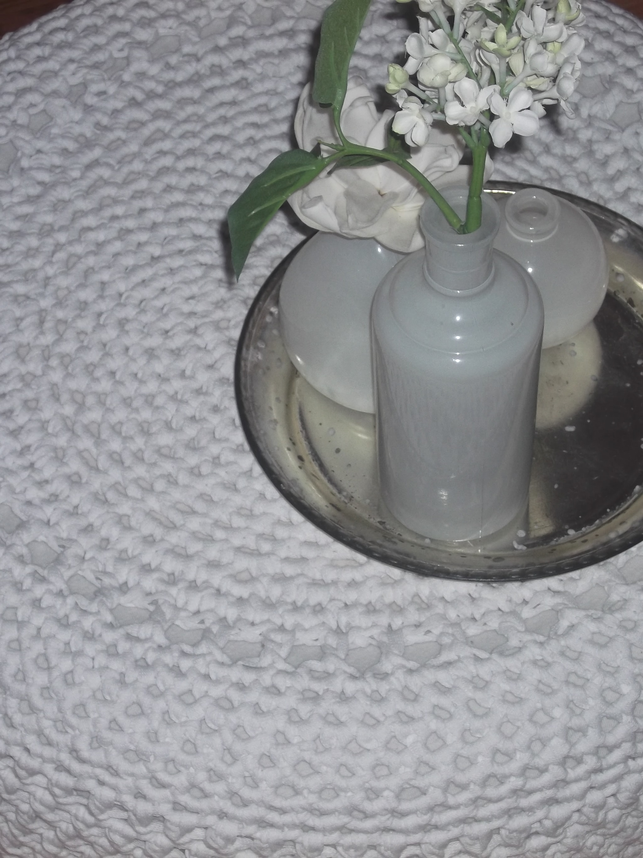 witte woonpoef