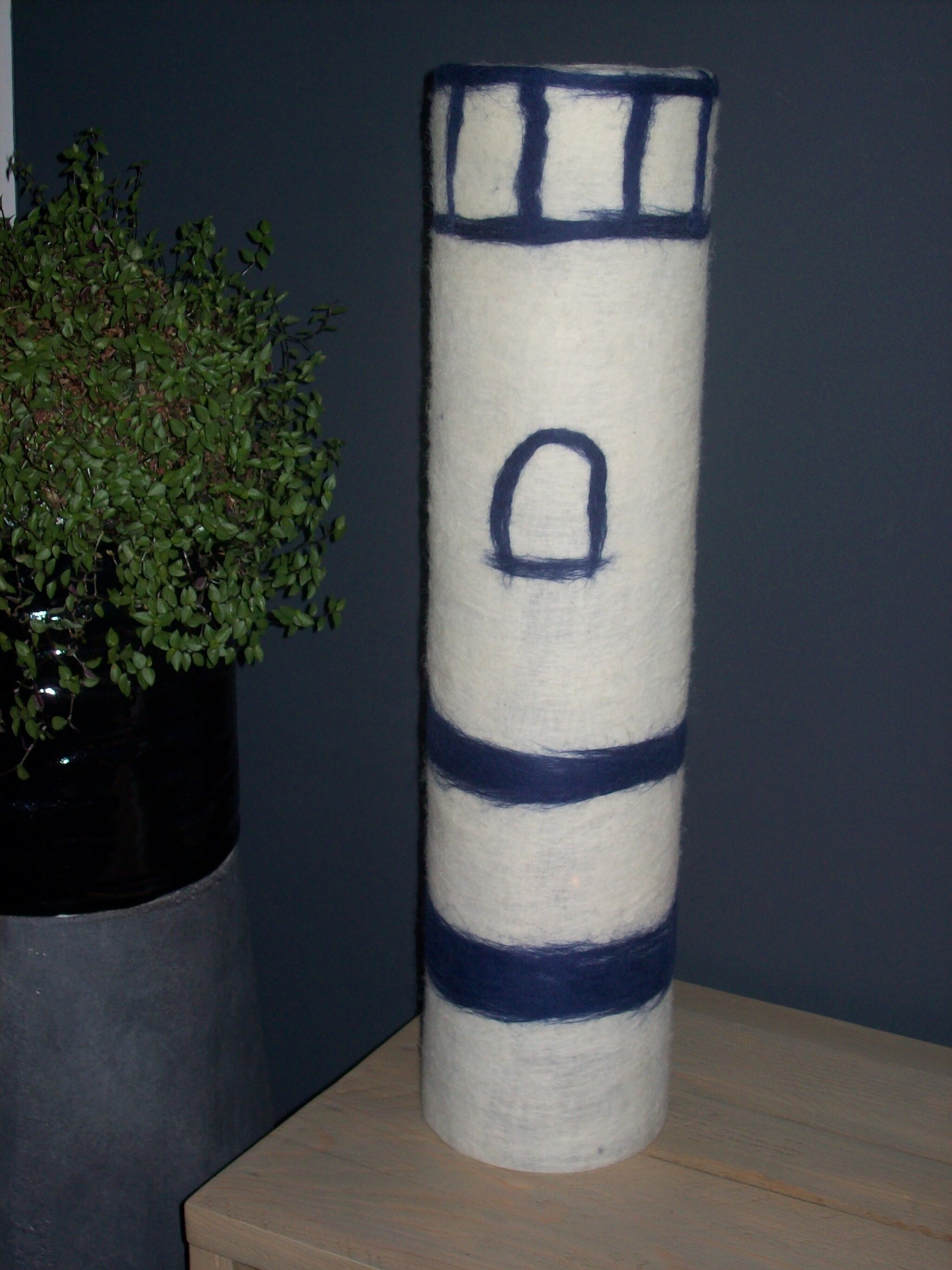 vilten windlicht vuurtoren 70 cm hoog
