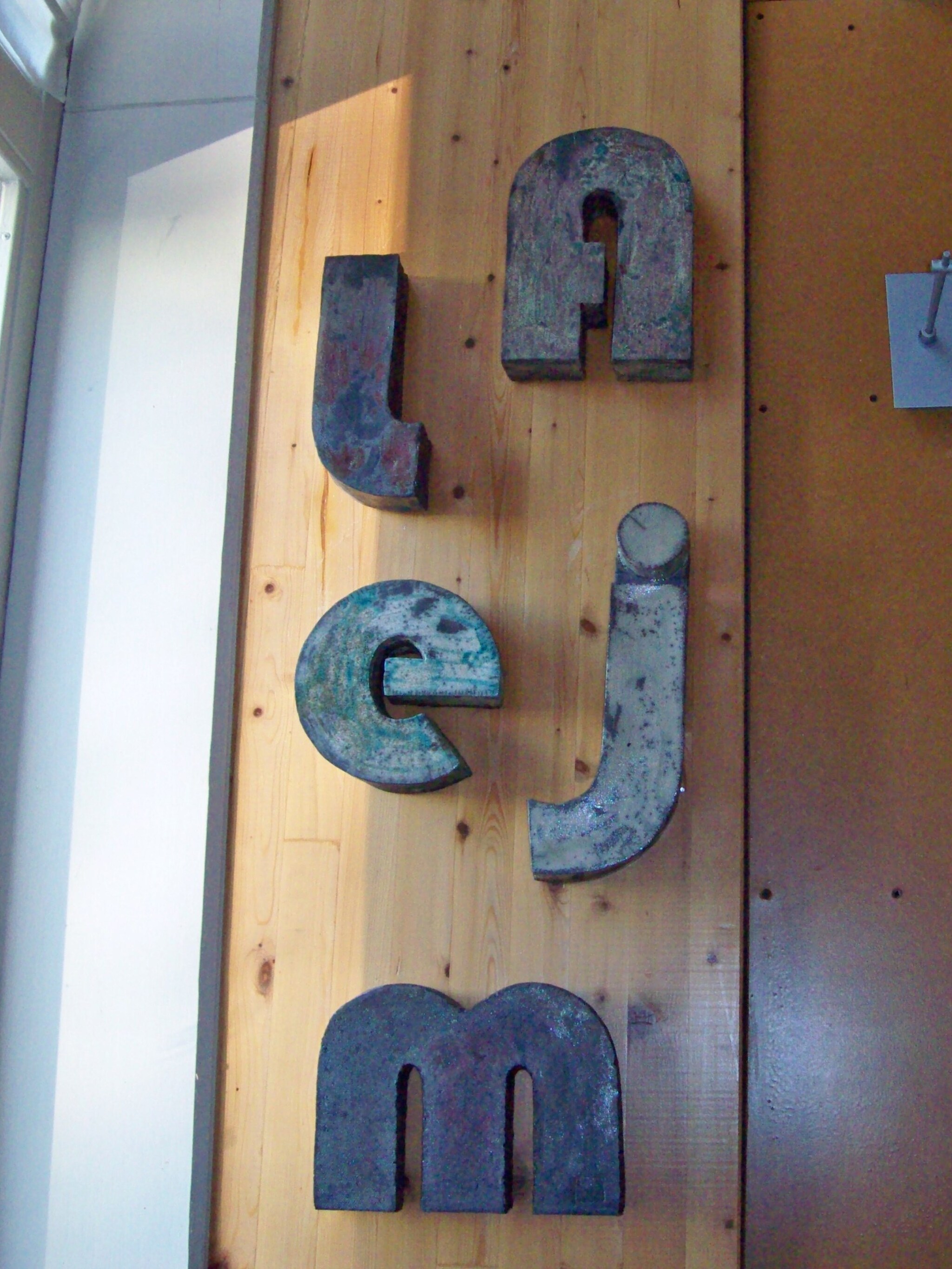 letters in aardewerk