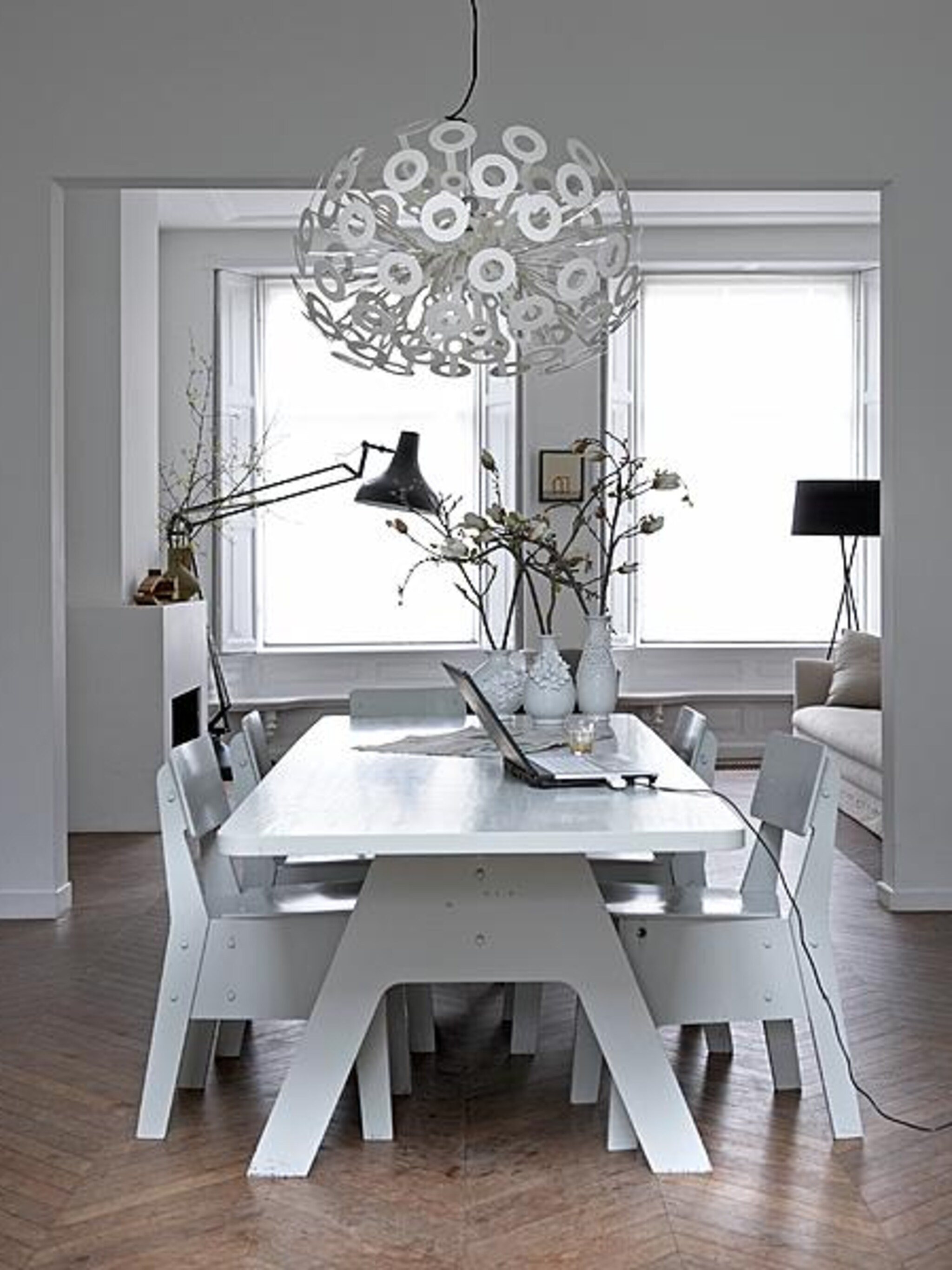 sfeervol een witte eetkamer