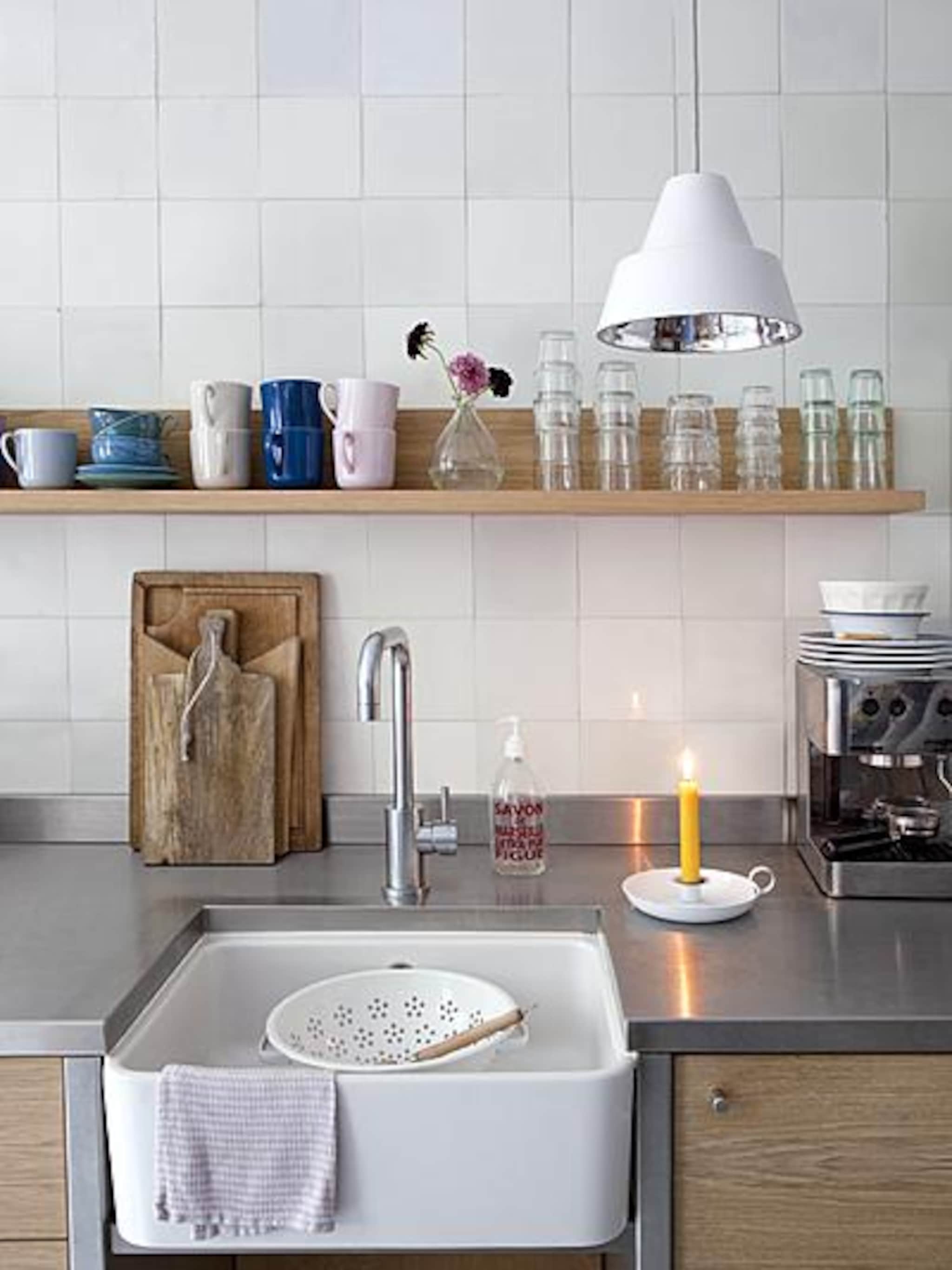 hout wit en rvs een geweldige combi in de keuken