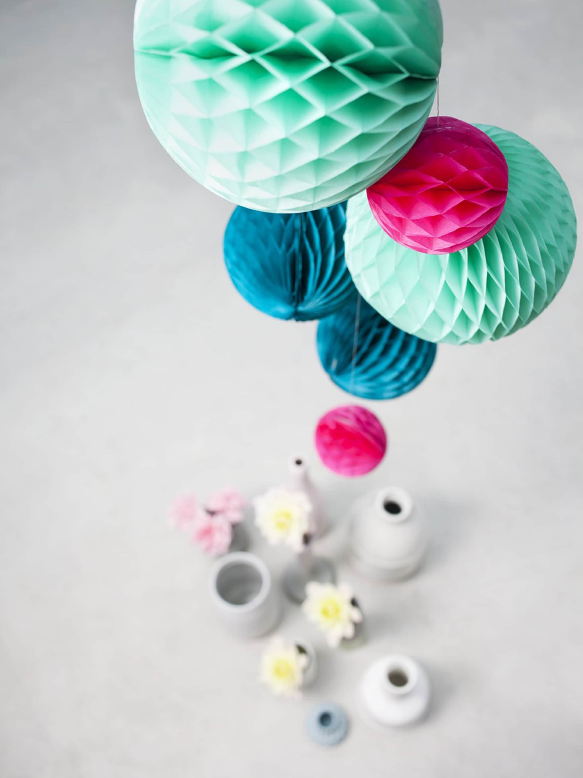 pompons honeycomb en waaiers die je zeker wilt hebben