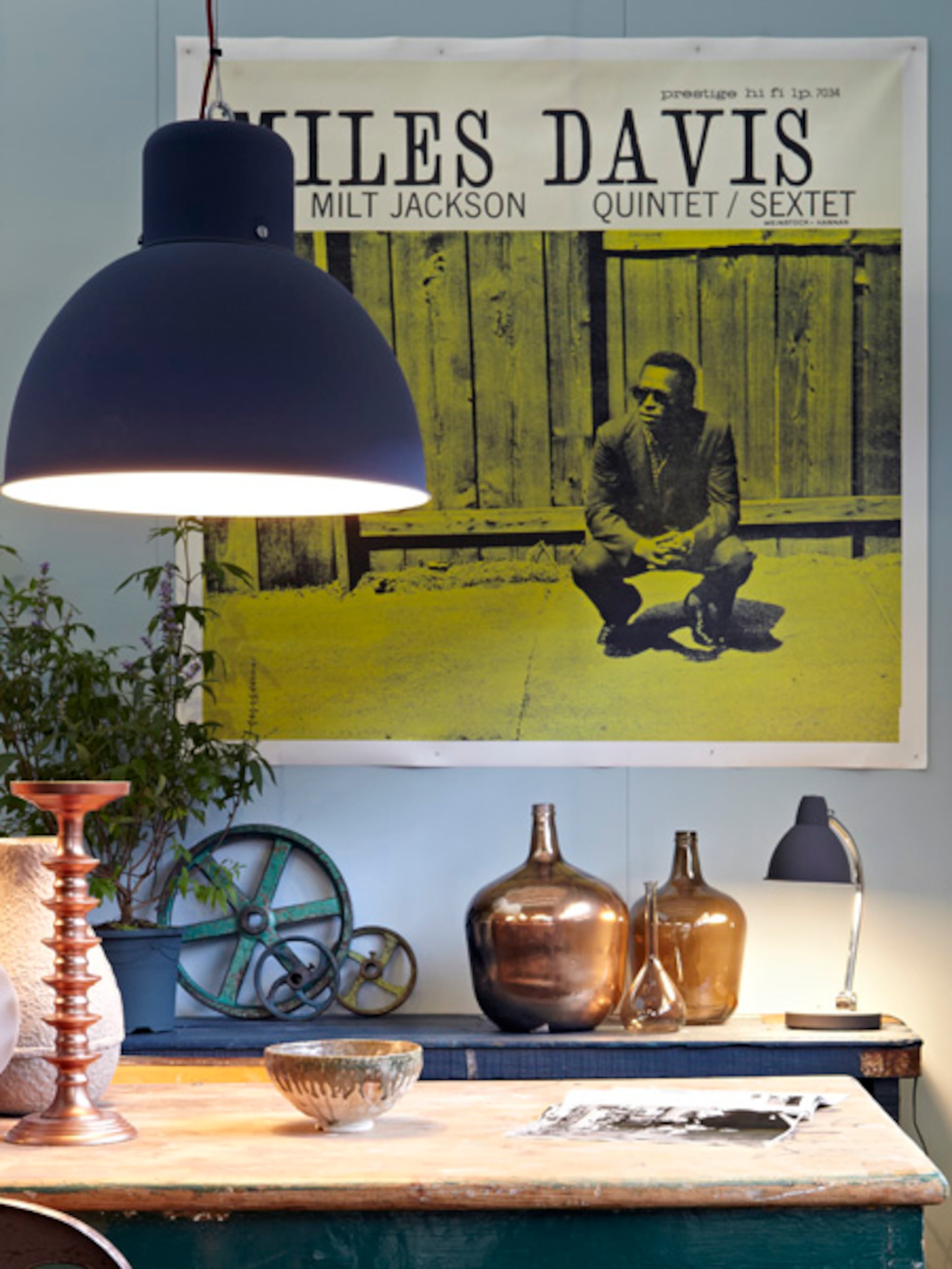 superidee hang een elpee aan de muur