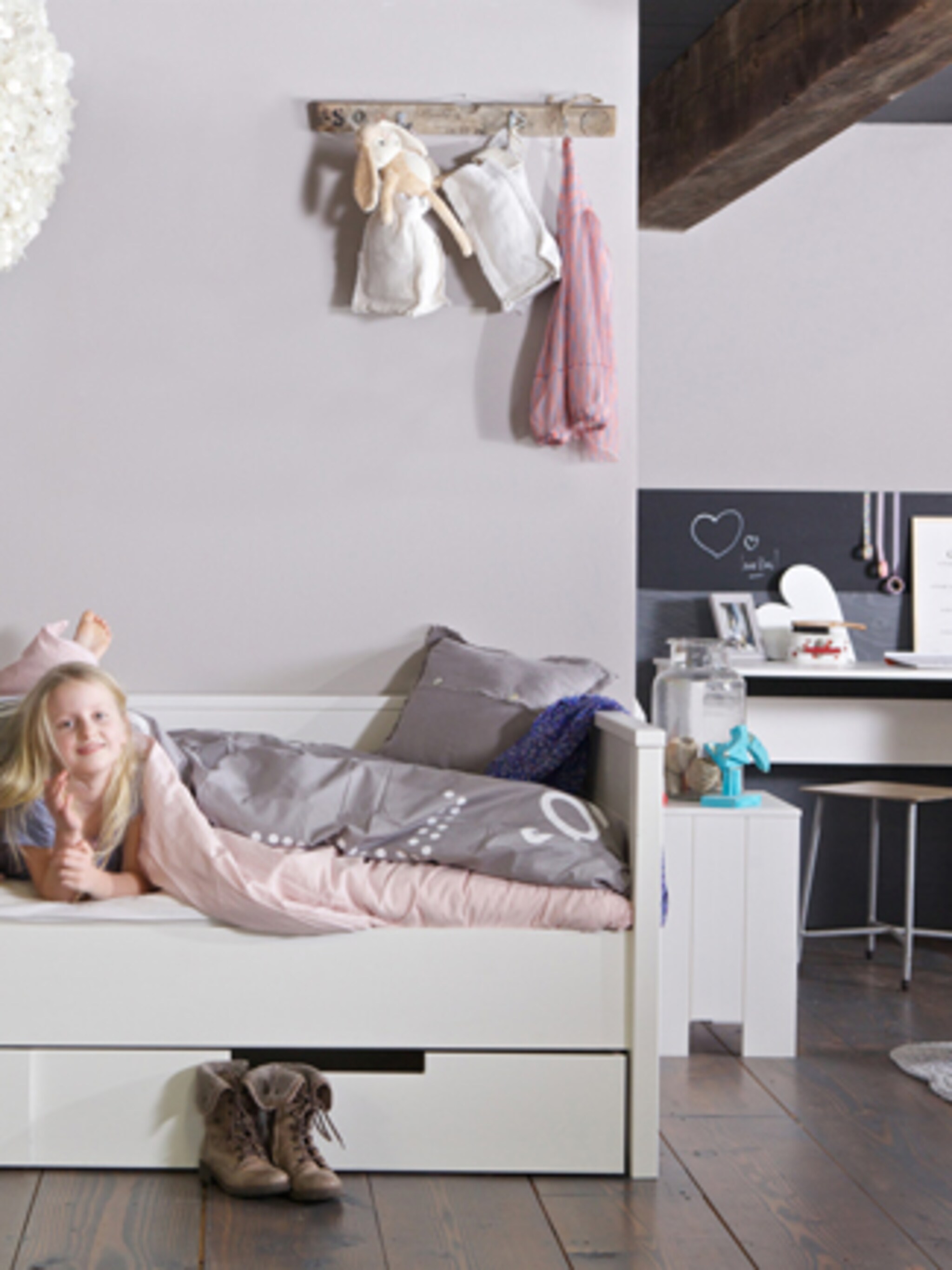 meidenbed wit