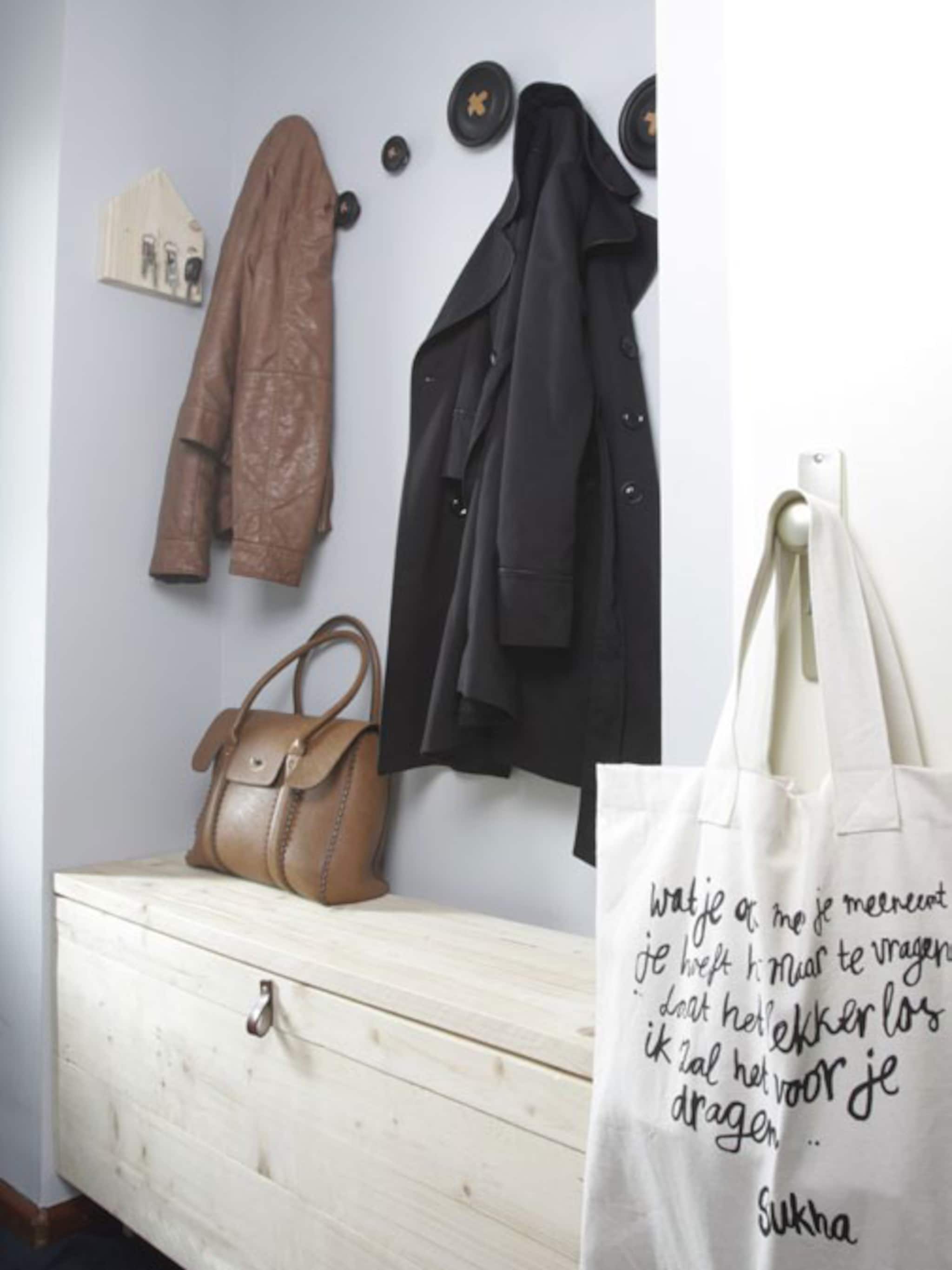 ruime halkist in de gang